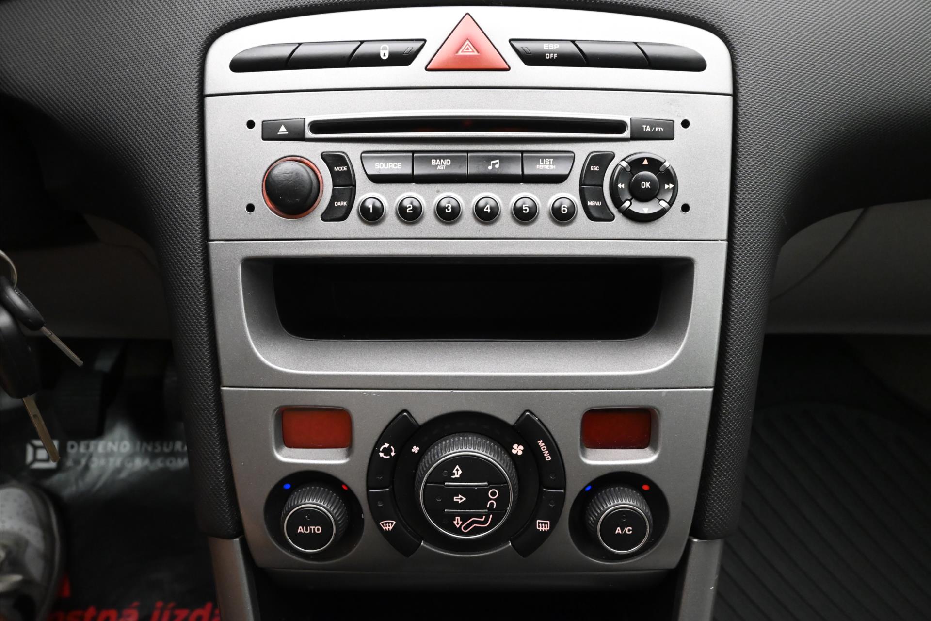 Hlavní fotografie vozu Peugeot 308 1,6 SW HDI 82 kW Panorama (20)