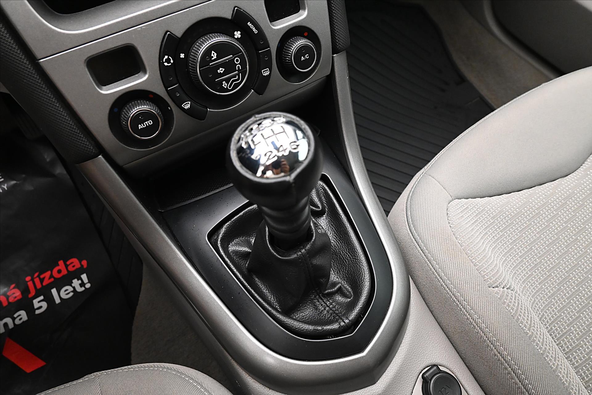 Hlavní fotografie vozu Peugeot 308 1,6 SW HDI 82 kW Panorama (21)