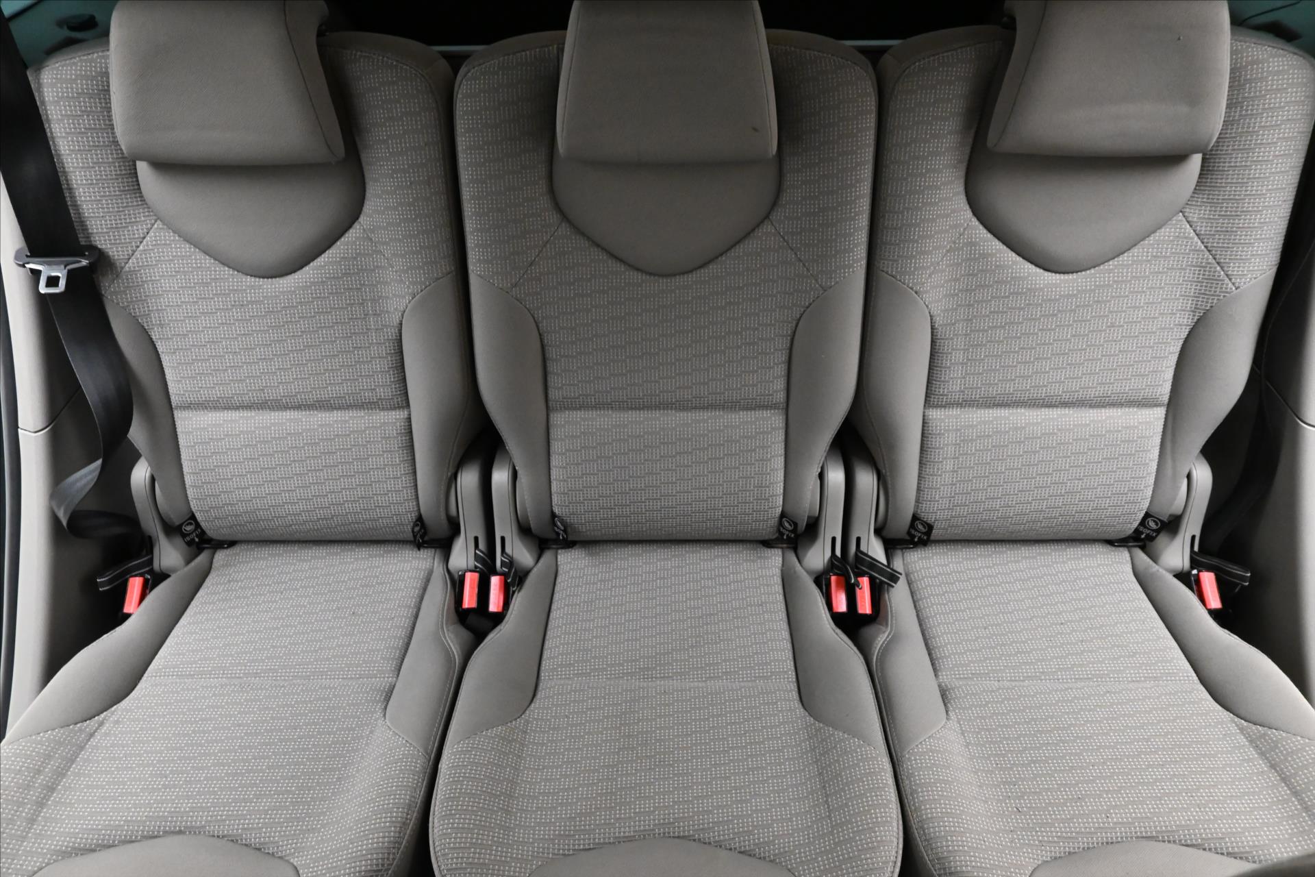 Hlavní fotografie vozu Peugeot 308 1,6 SW HDI 82 kW Panorama (25)