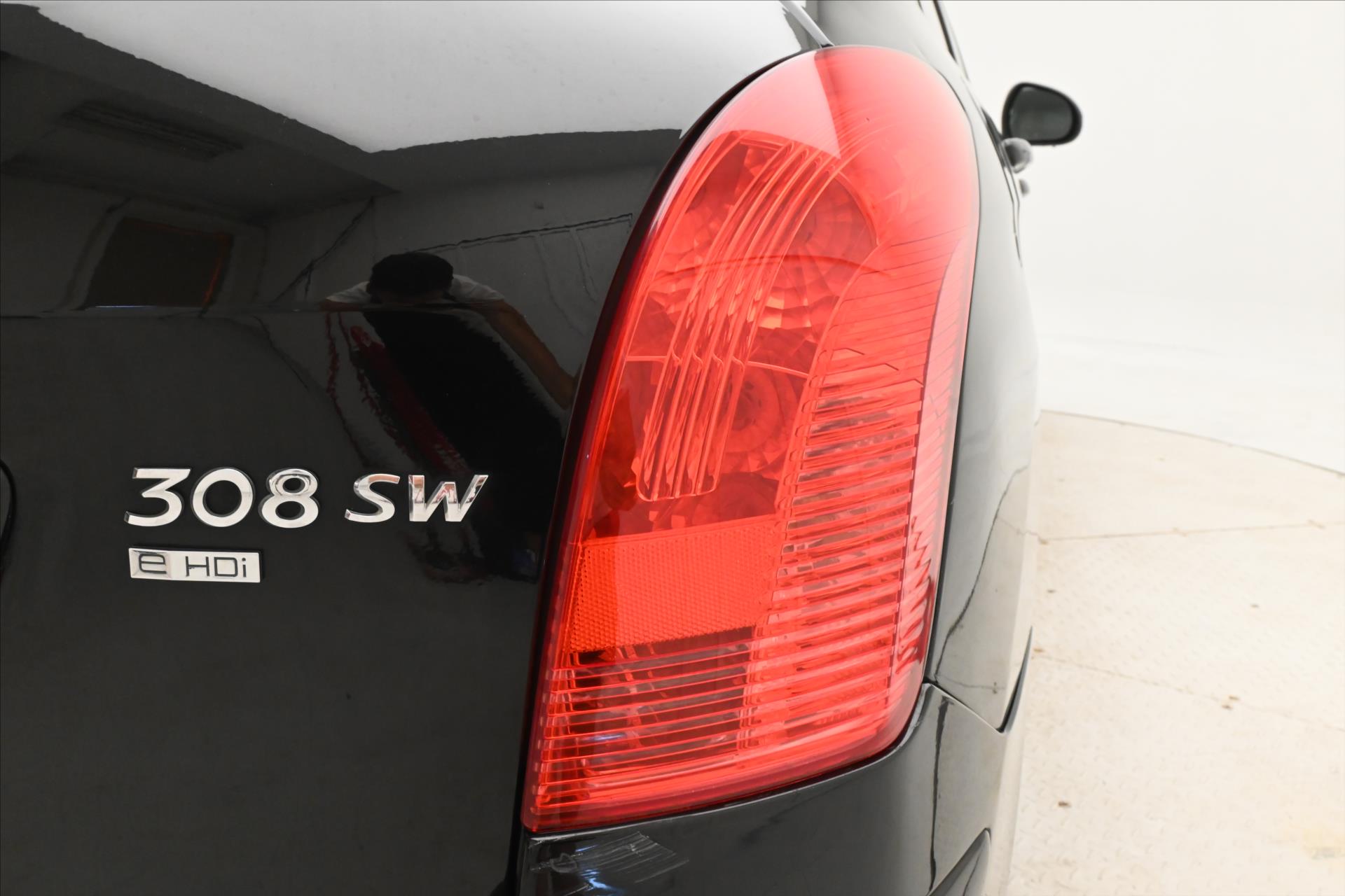 Hlavní fotografie vozu Peugeot 308 1,6 SW HDI 82 kW Panorama (28)