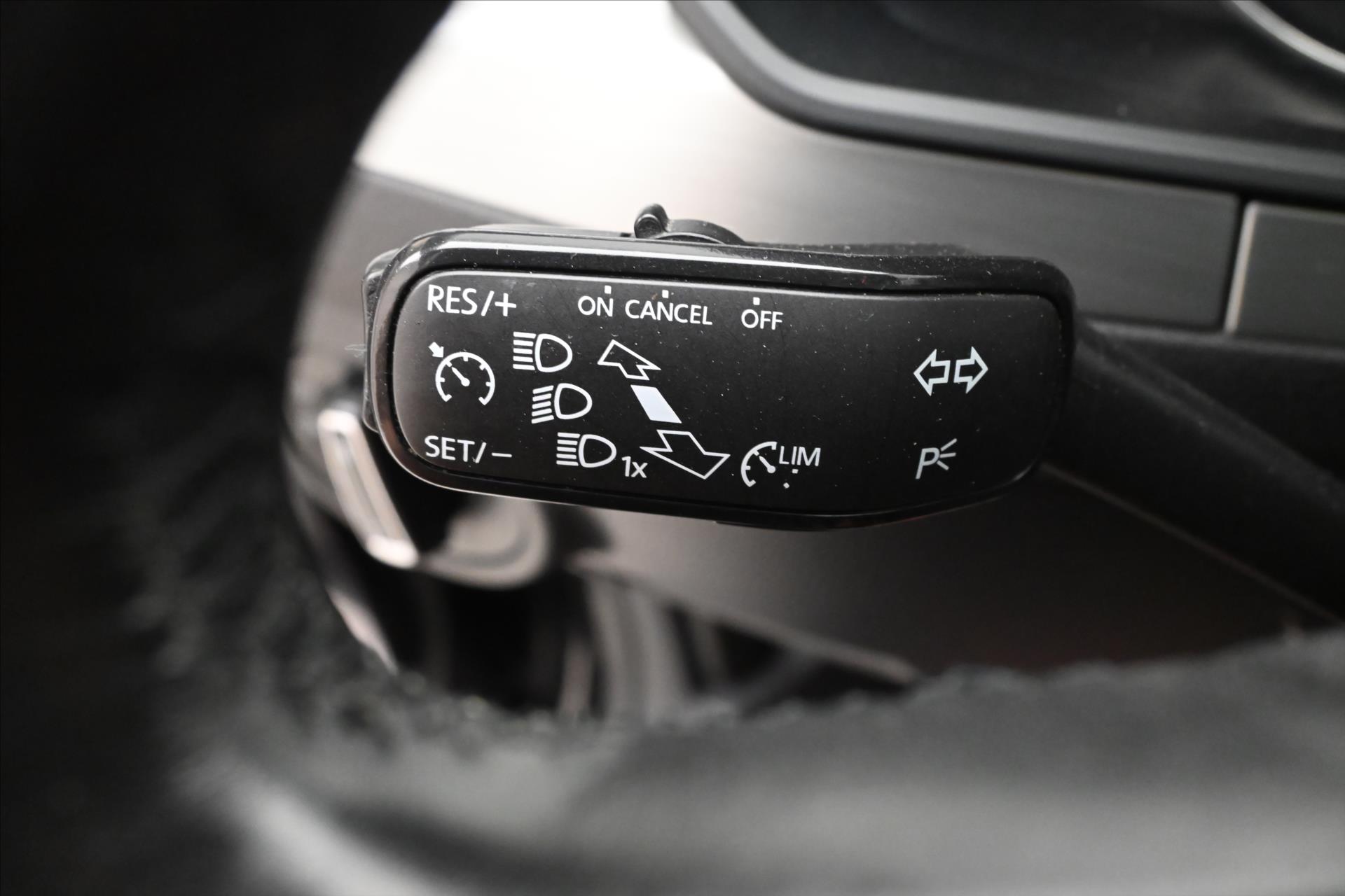 Hlavní fotografie vozu Škoda Superb 2,0 TDI 110 kW DSG Ambition Záruka až 5 let (22)