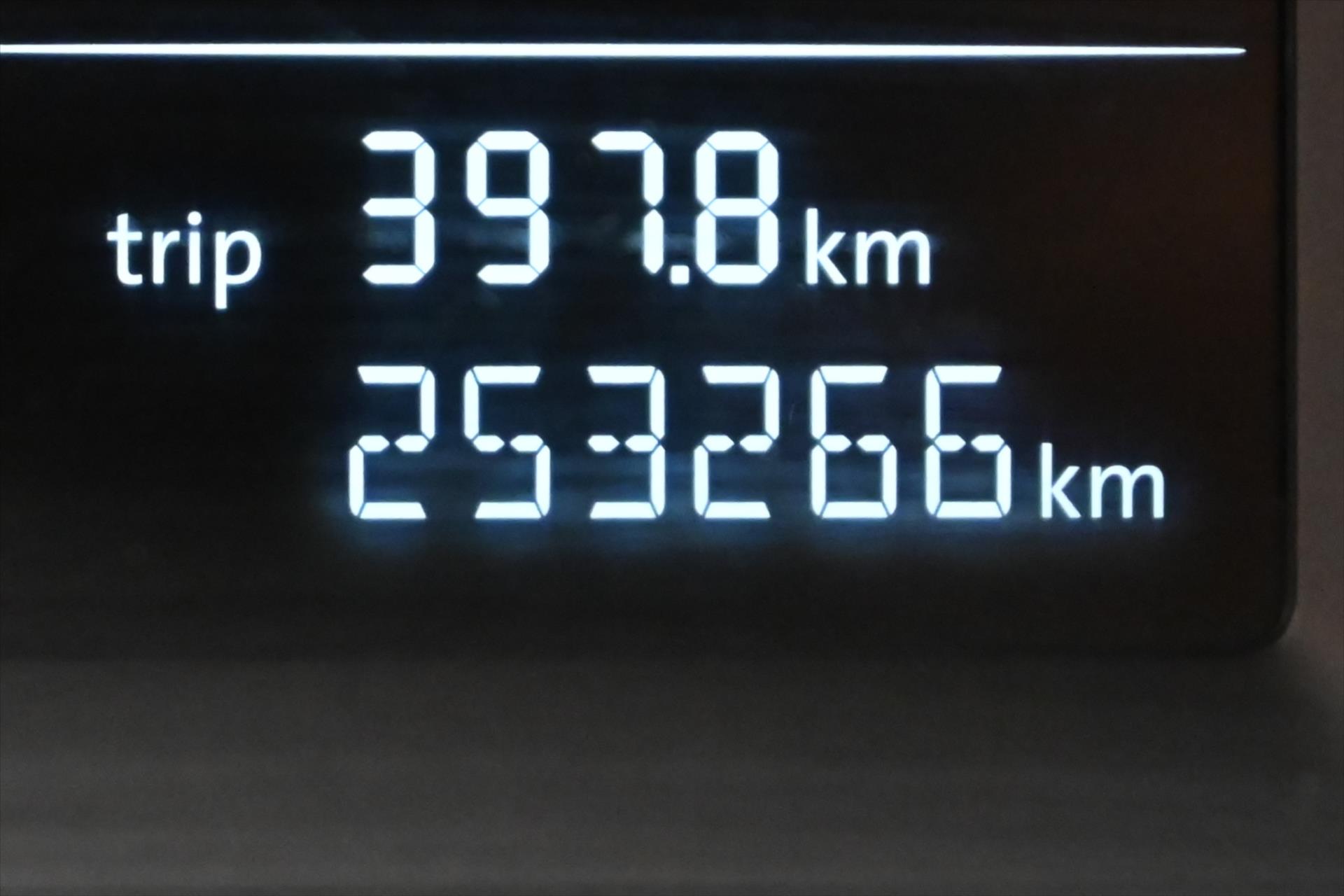 Hlavní fotografie vozu Volkswagen Caddy 2,0 TDI 75kW MAXI KLIMA (17)