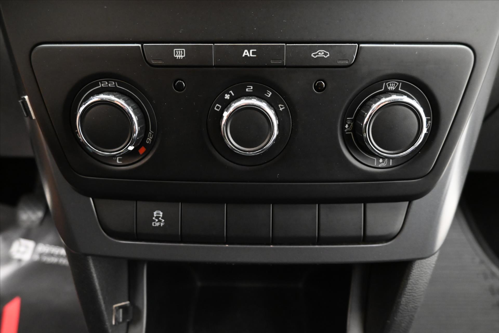 Main photo of the car Skoda Yeti 1.2 TSI 77 kW AIR CONDITIONING TOWABLE (20)