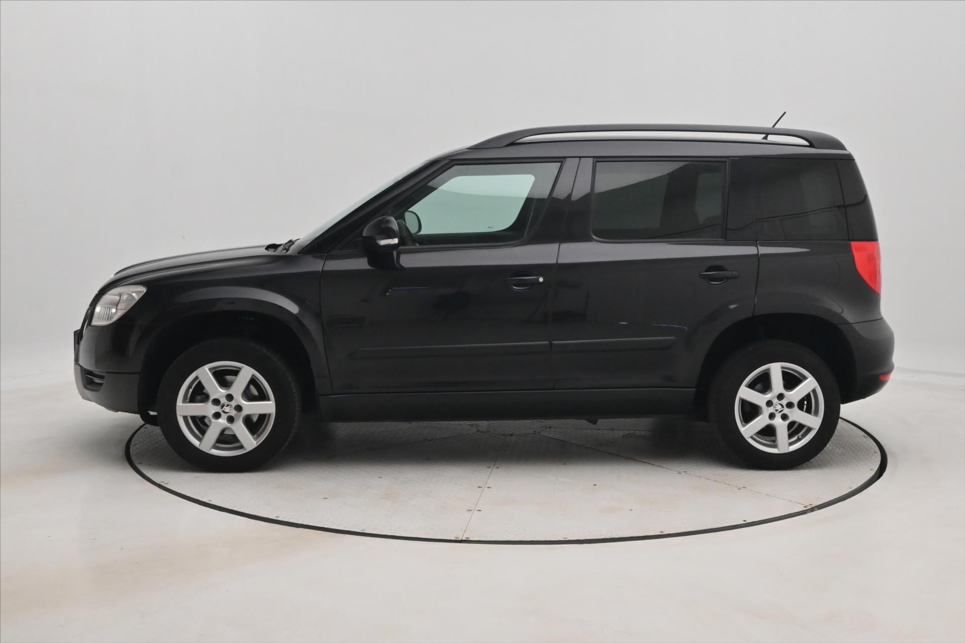 Main photo of the car Skoda Yeti 1.2 TSI 77 kW AIR CONDITIONING TOWABLE (8)