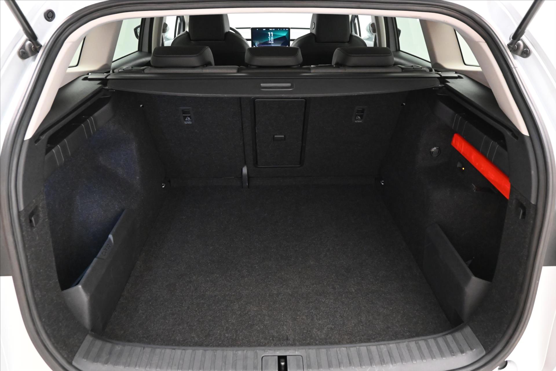 Hlavní fotografie vozu Škoda Enyaq iV 60 132 kW SoH 89% Záruka až 3 roky (10)