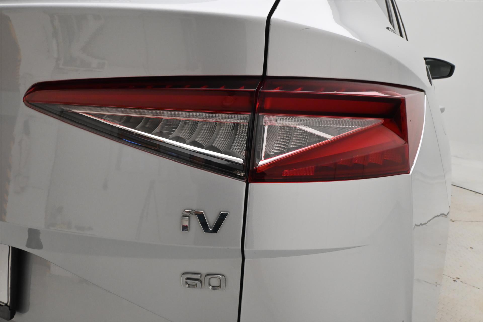 Hlavní fotografie vozu Škoda Enyaq iV 60 132 kW SoH 89% Záruka až 3 roky (31)