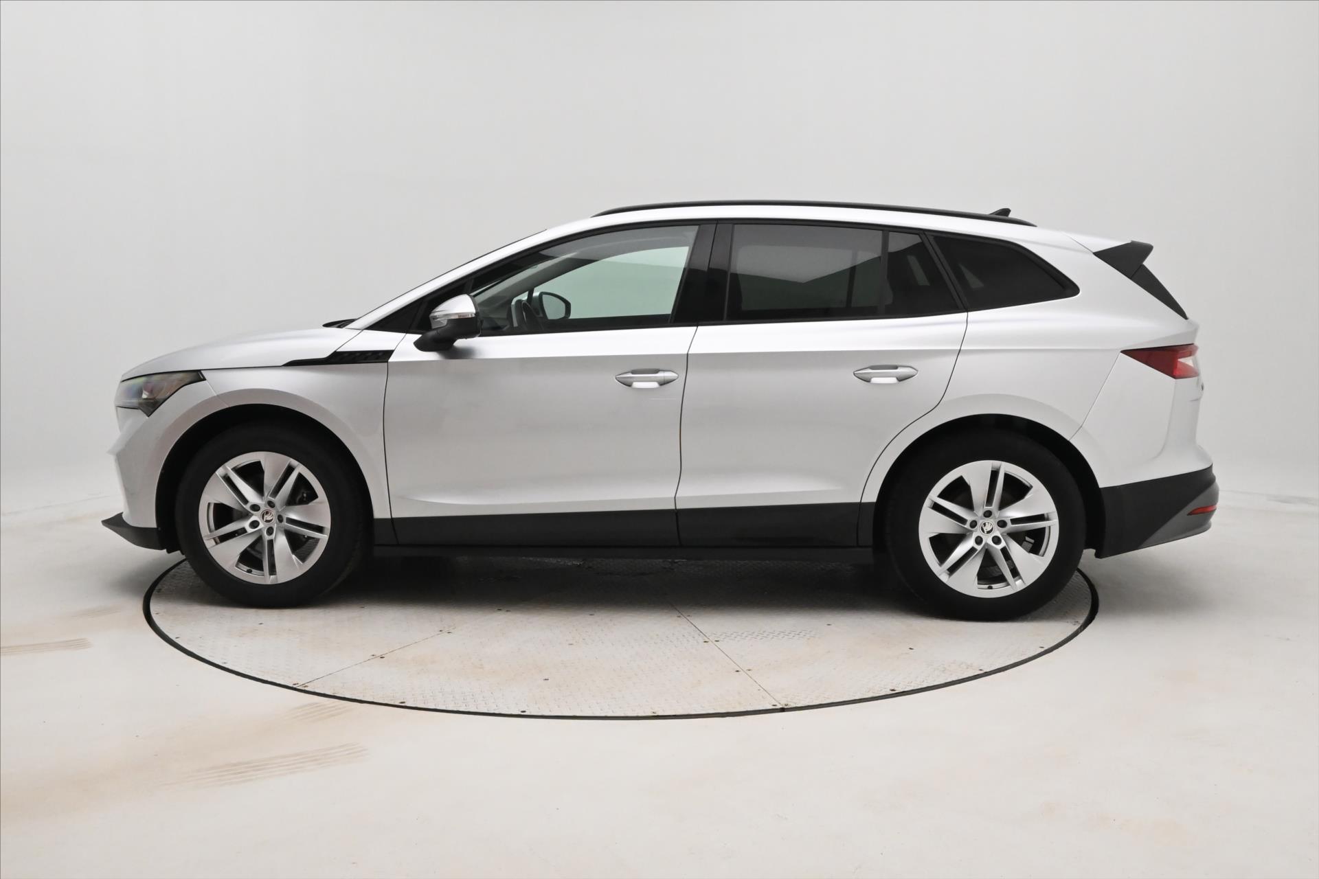 Hlavní fotografie vozu Škoda Enyaq iV 60 132 kW SoH 89% Záruka až 3 roky (8)