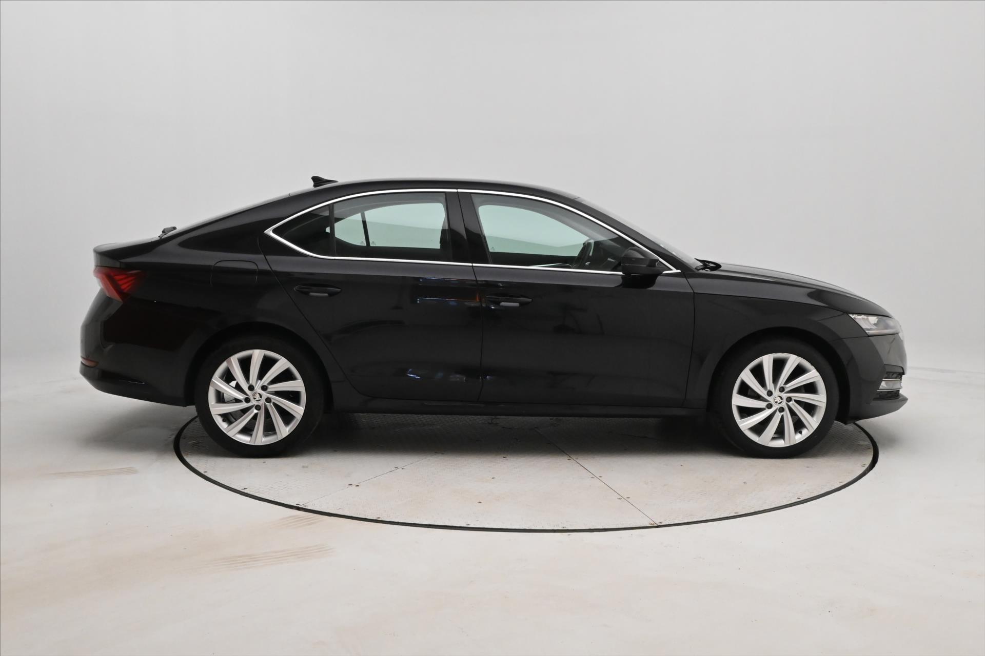 Main photo of the car Skoda Octavia 2.0 TDI 110kW DSG Style Warranty up to 5 years (5)