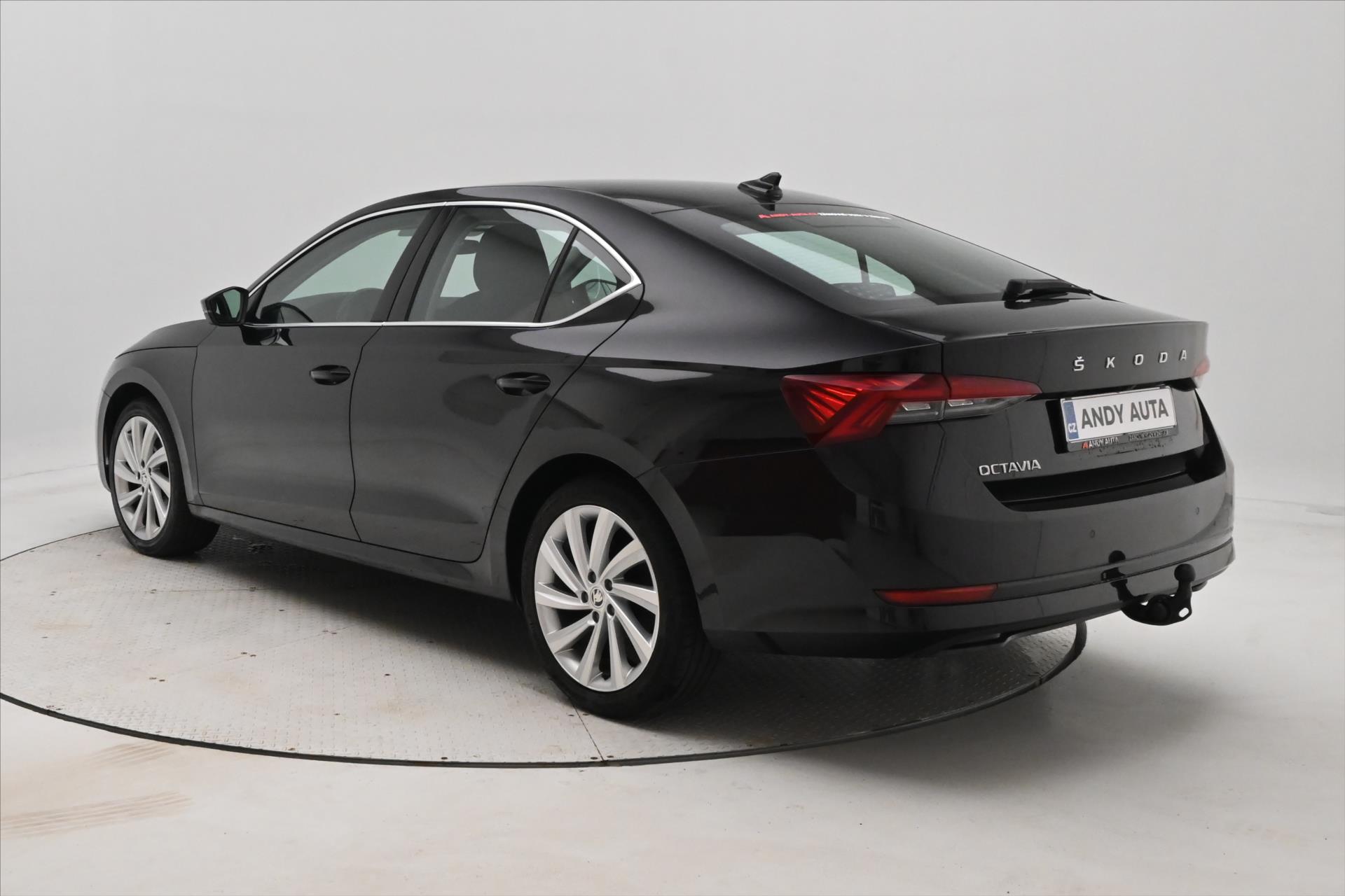 Main photo of the car Skoda Octavia 2.0 TDI 110kW DSG Style Warranty up to 5 years (8)