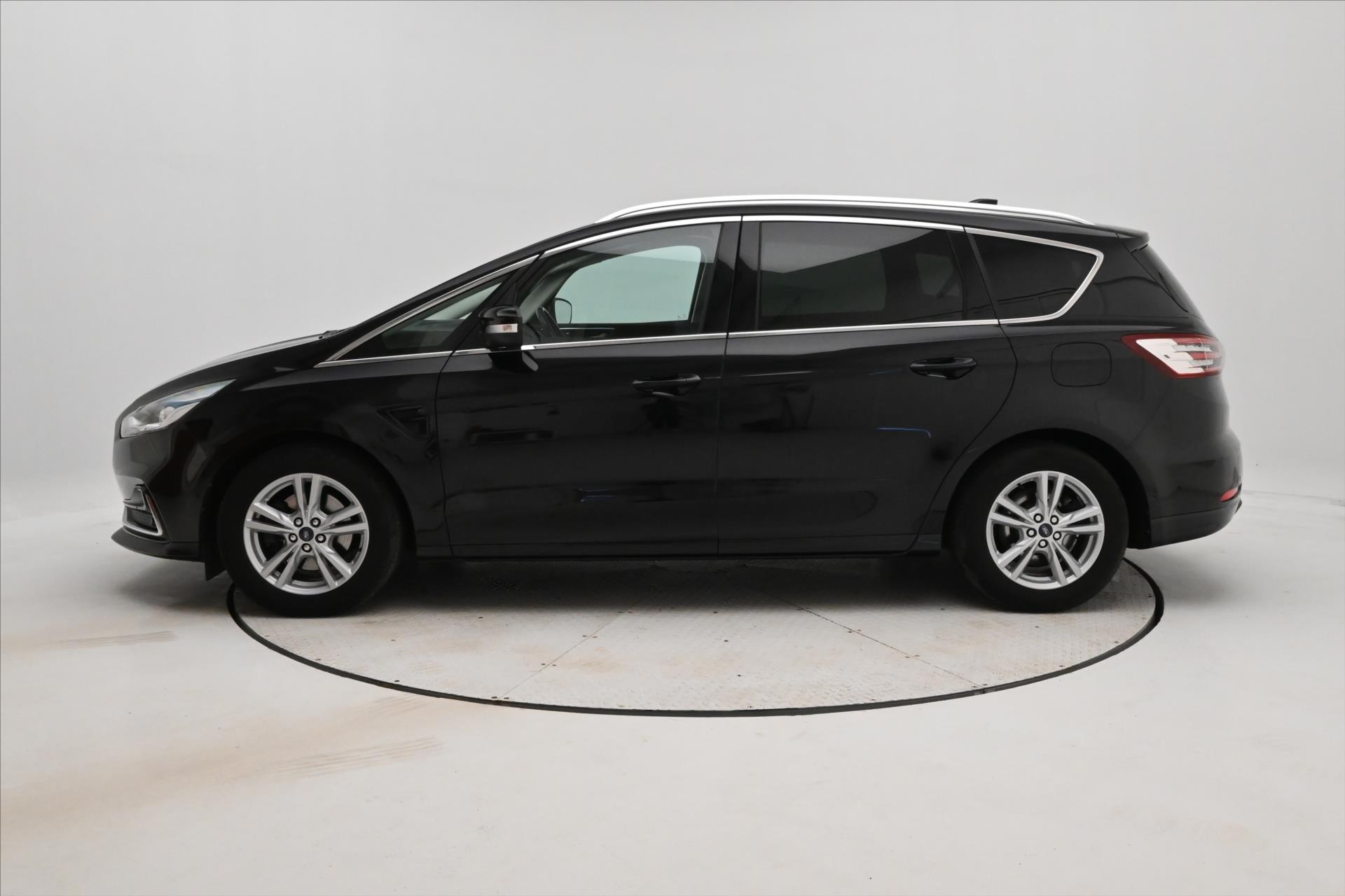 Hlavní fotografie vozu Ford S-MAX 2,0 EcoBlue 140 kW AT8 Titanium Záruka až 5 let (8)