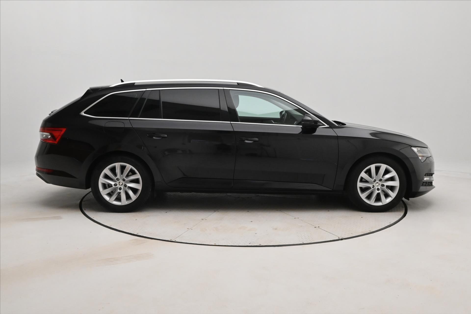Hlavní fotografie vozu Škoda Superb 2,0 TDI 110 kW DSG STYLE Záruka až 5 let (4)