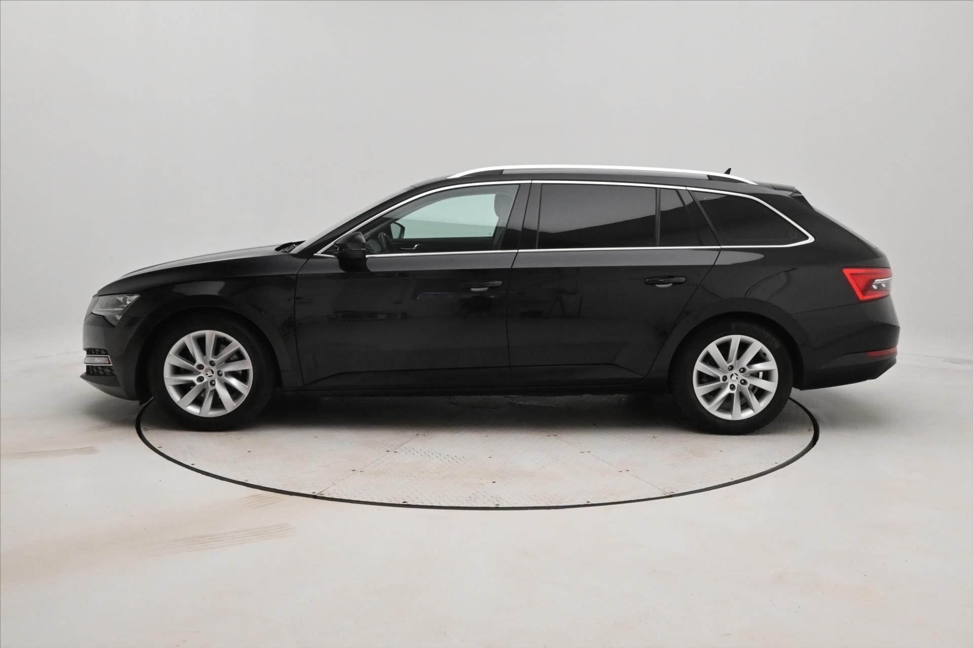Hlavní fotografie vozu Škoda Superb 2,0 TDI 110 kW DSG STYLE Záruka až 5 let (8)