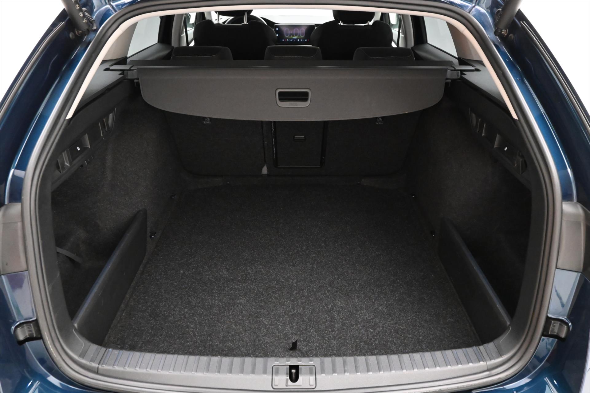 Hlavní fotografie vozu Škoda Octavia 2,0 TDI 110kW DSG Style Záruka až 5 let (10)