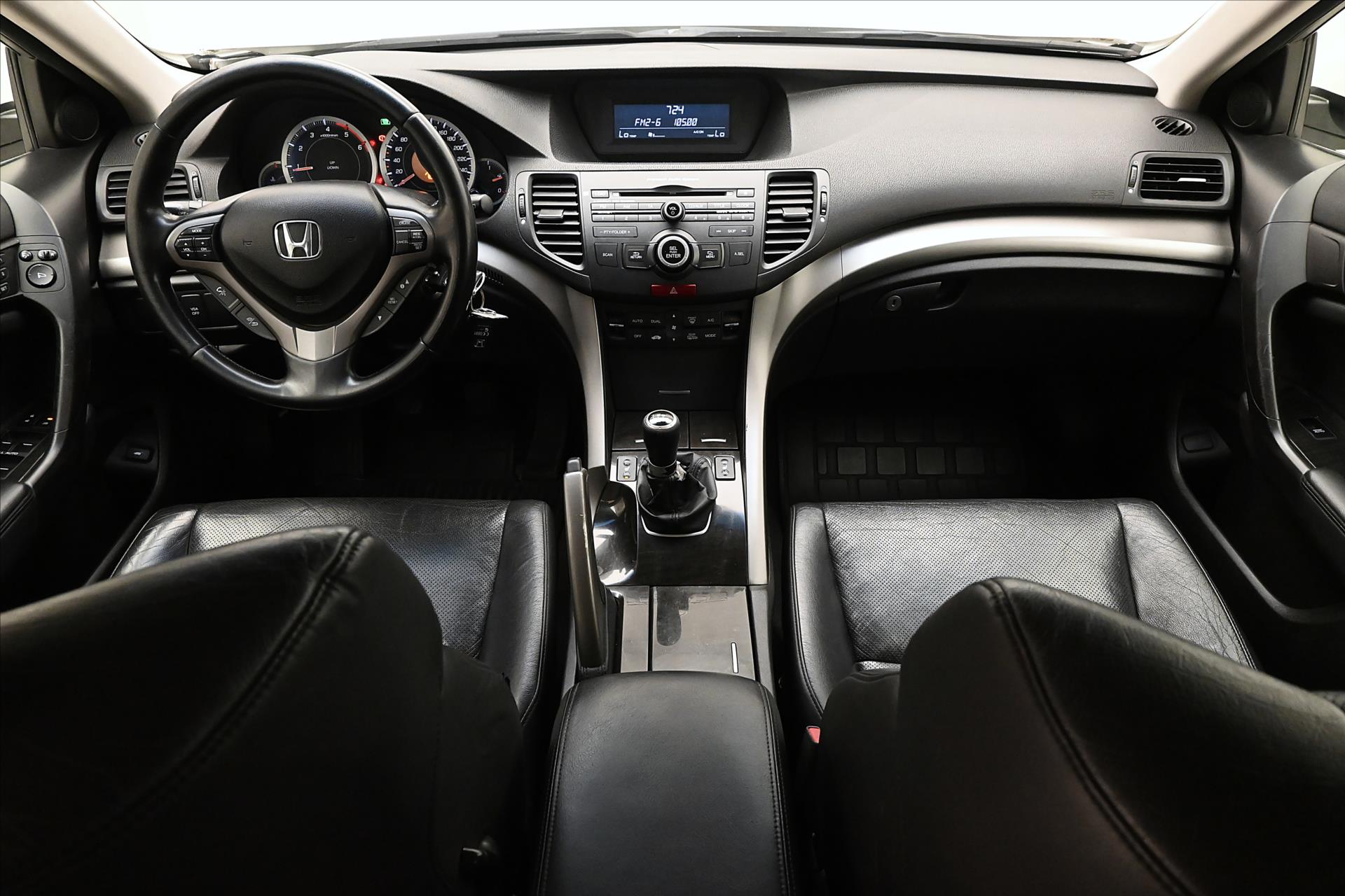 Hlavní fotografie vozu Honda Accord 2,2 i-DTEC 110 kW Manuál (15)