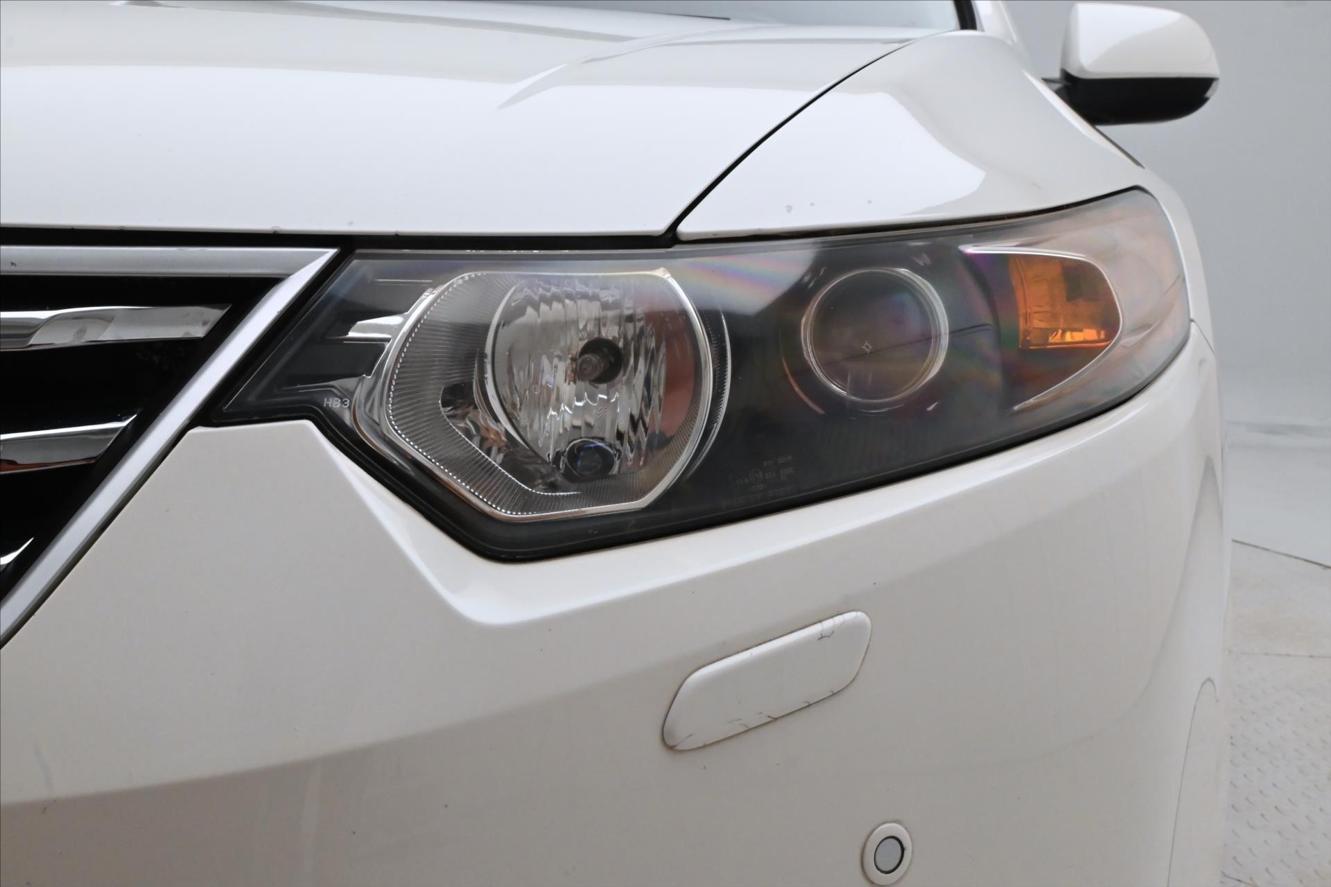Hlavní fotografie vozu Honda Accord 2,2 i-DTEC 110kW Manuál (28)