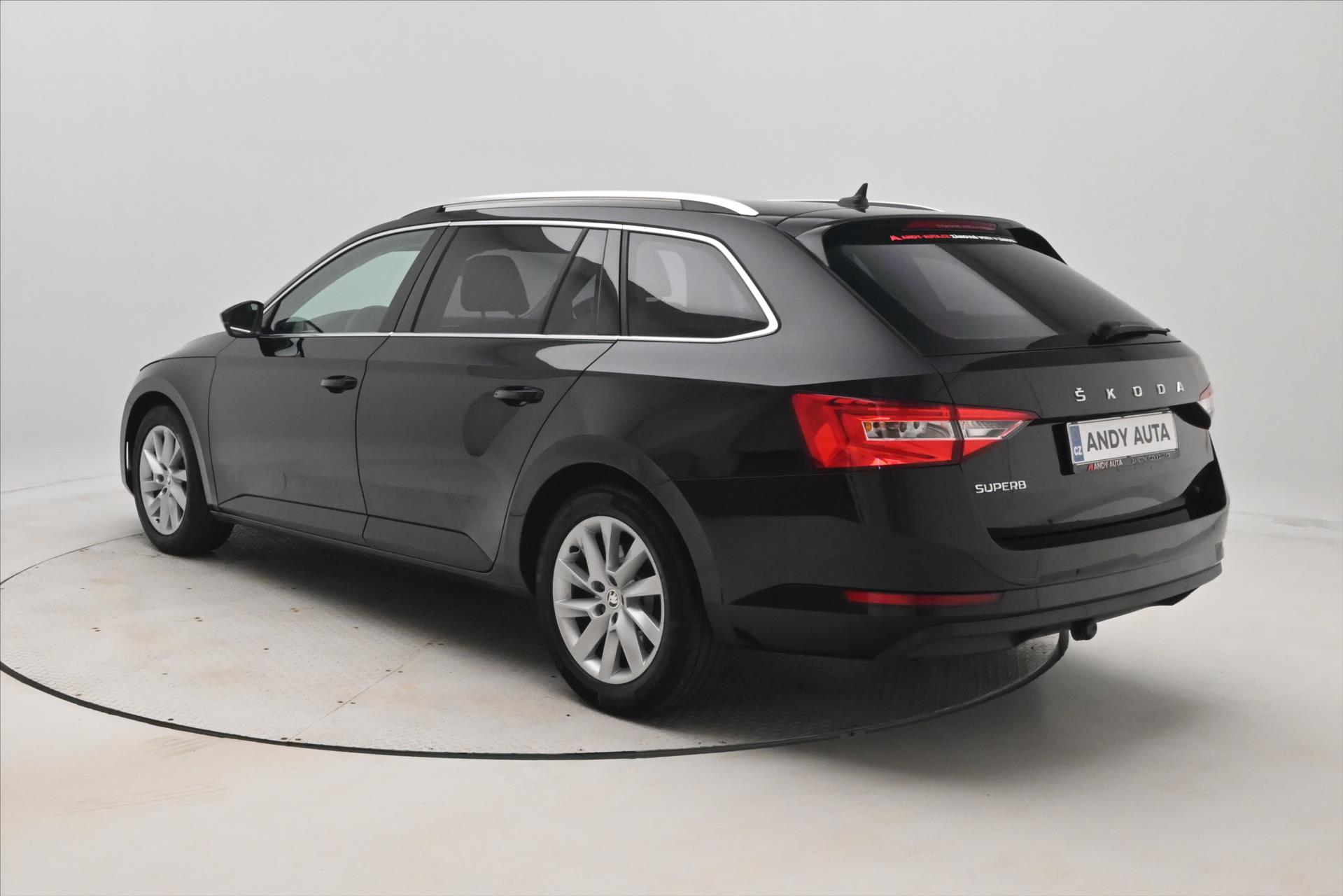 Hlavní fotografie vozu Škoda Superb 2,0 TDI 110kW DSG Style Záruka až 5 let (7)