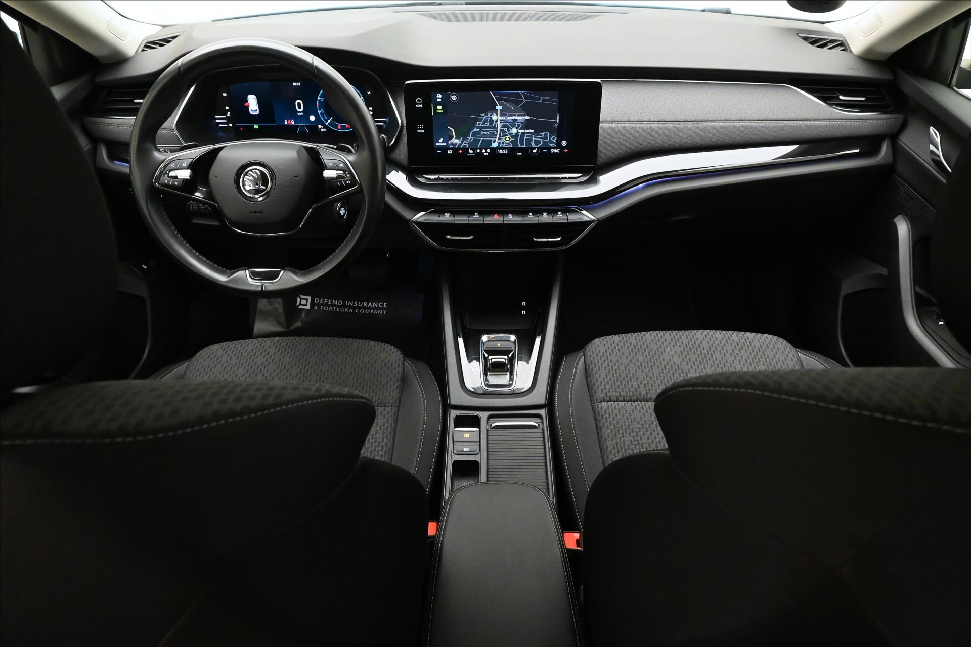 Main photo of the car Skoda Octavia 2,0 TDI 110 kW DSG MATRIX LED Záruka až 5 let (15)