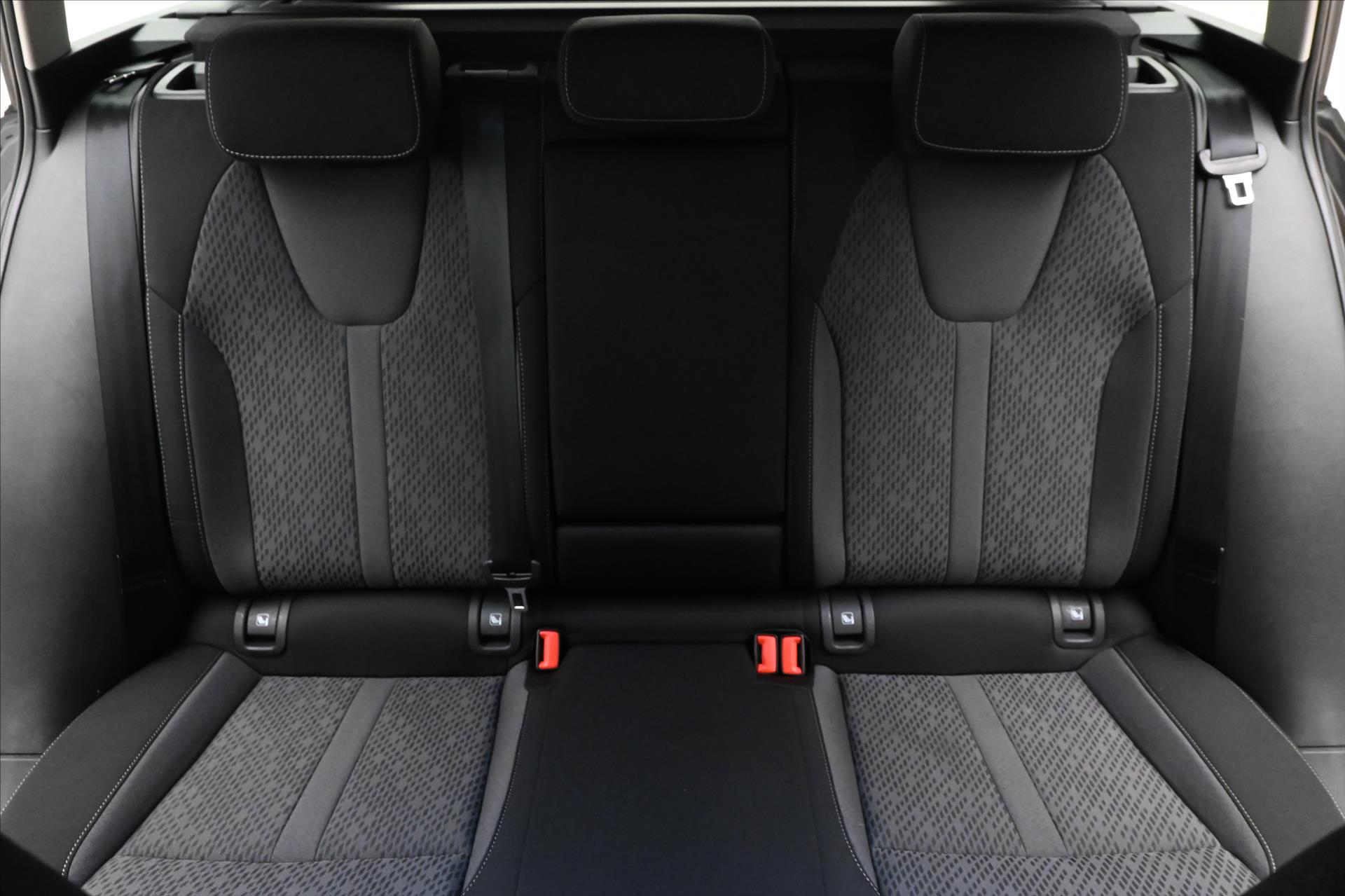 Main photo of the car Skoda Octavia 2,0 TDI 110 kW DSG MATRIX LED Záruka až 5 let (29)