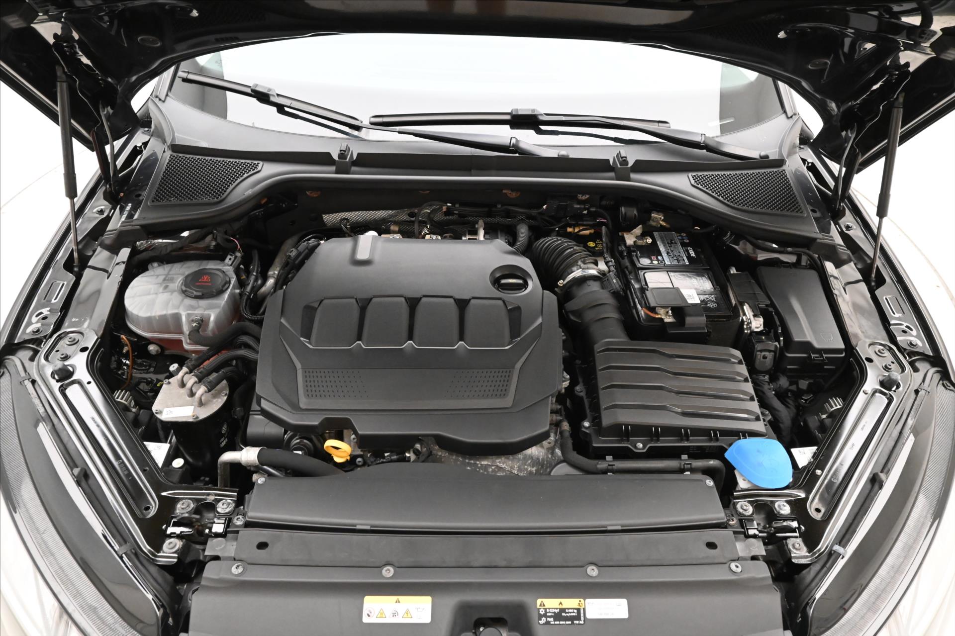 Main photo of the car Skoda Octavia 2,0 TDI 110 kW DSG MATRIX LED Záruka až 5 let (9)