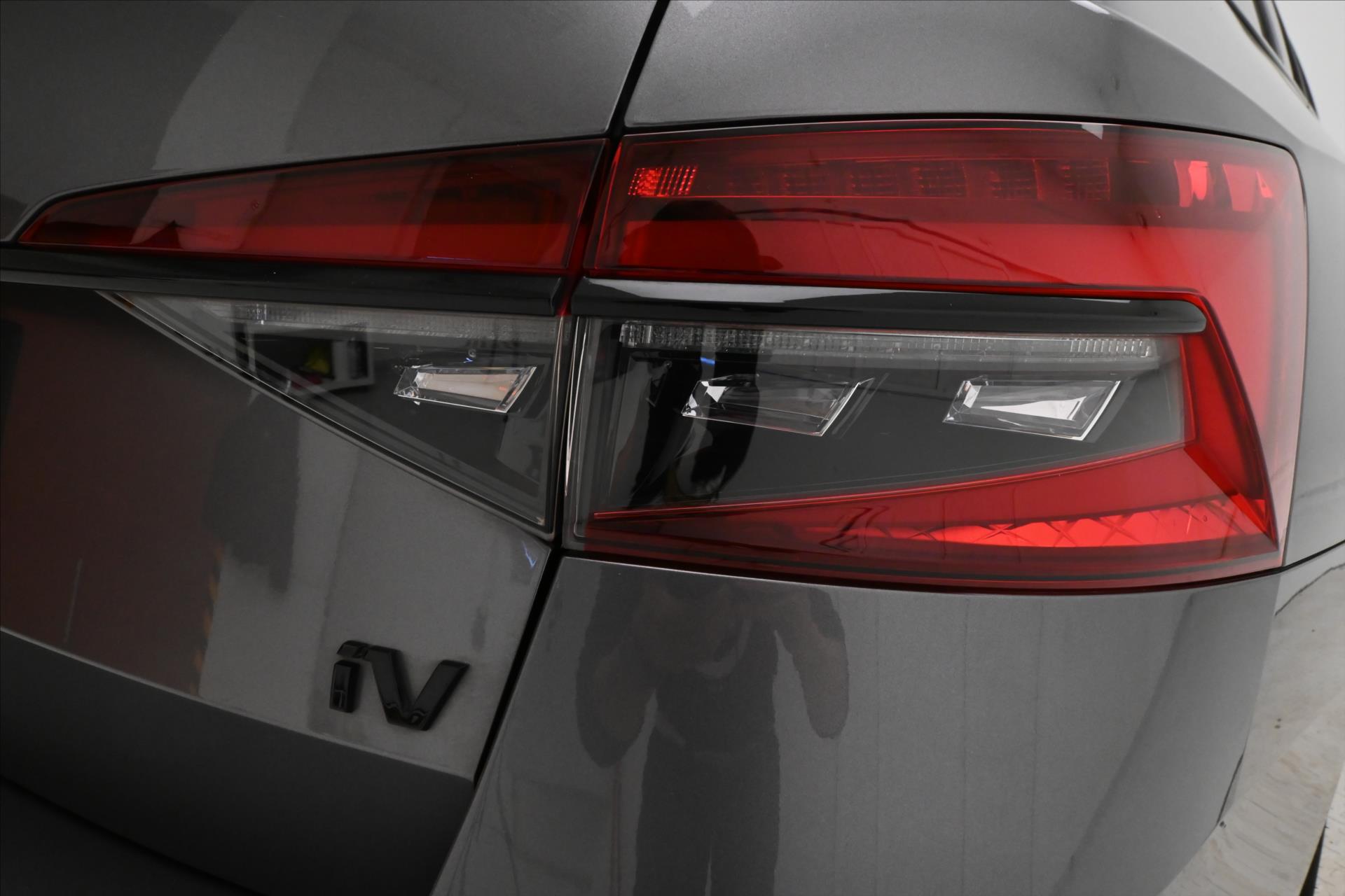 Hlavní fotografie vozu Škoda Superb 1,4 iV TSI 115kW DSG Sportline Záruka až 5 let (25)