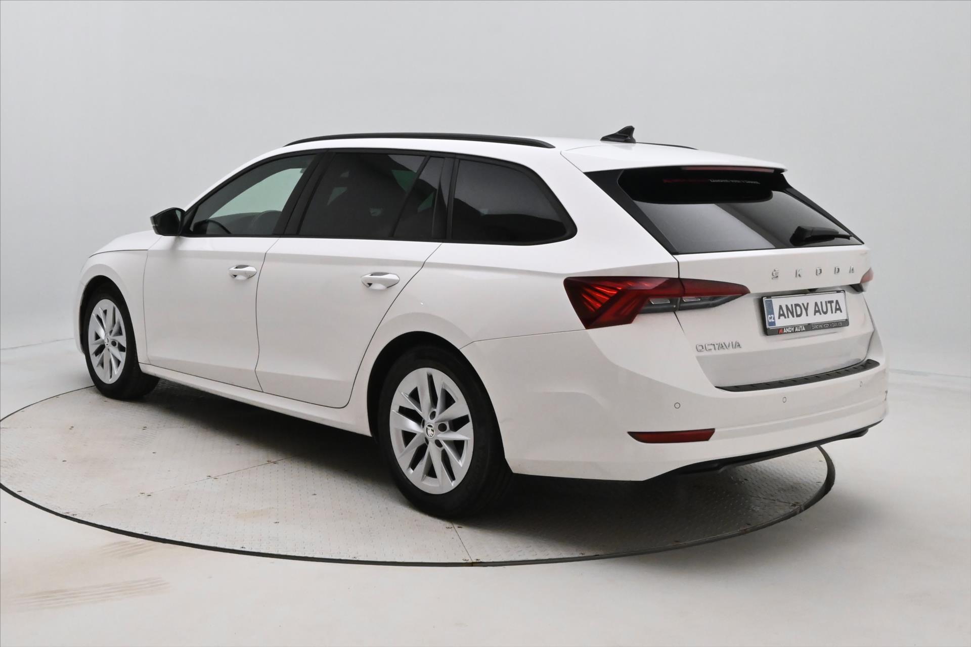 Hlavní fotografie vozu Škoda Octavia 2,0 TDI 110 kW DSG SportLINE Záruka až 5 let (7)
