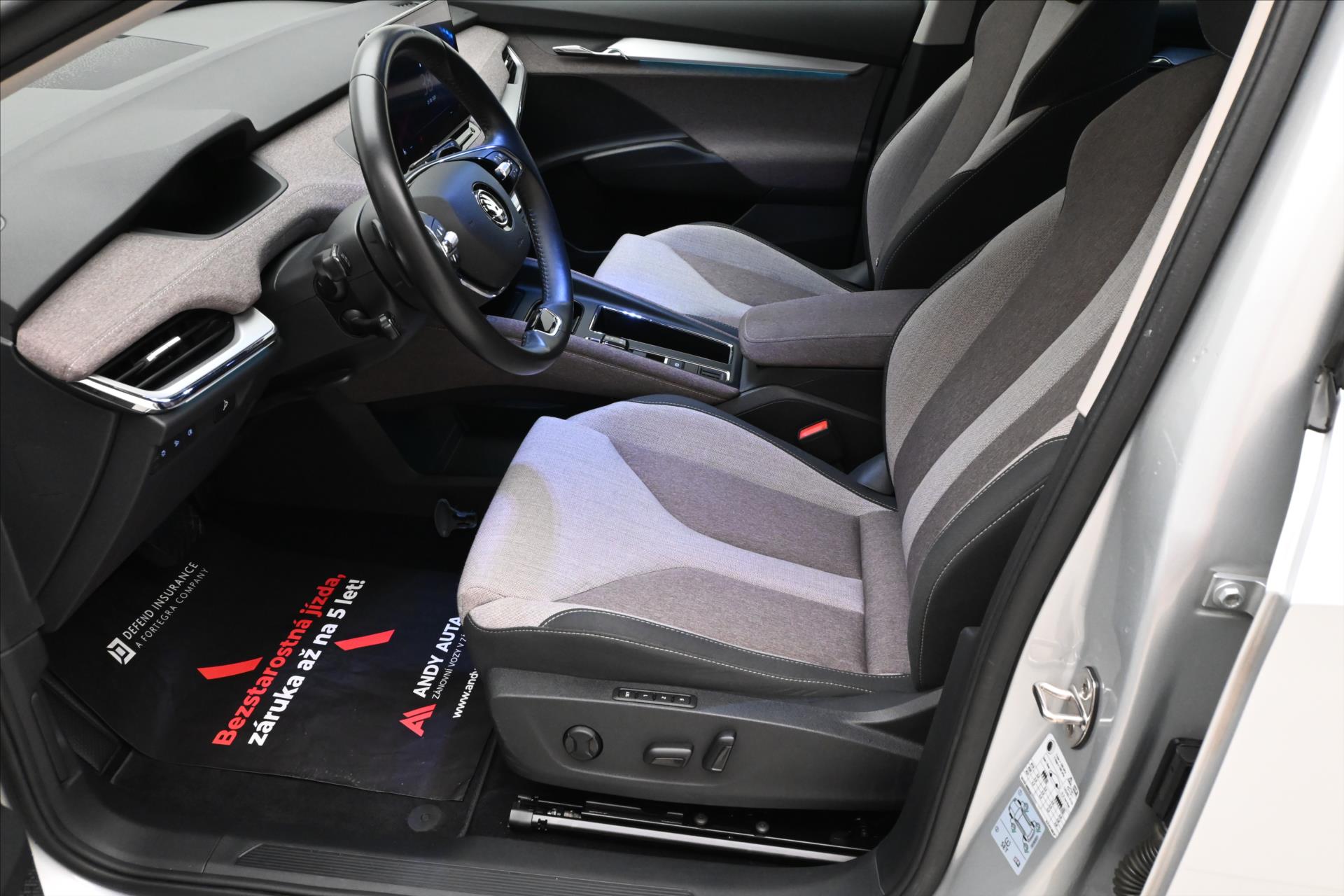 Hlavní fotografie vozu Škoda Enyaq iV 60 132 kW SOH 88% FIRST Edition Záruka až 3 rok (14)