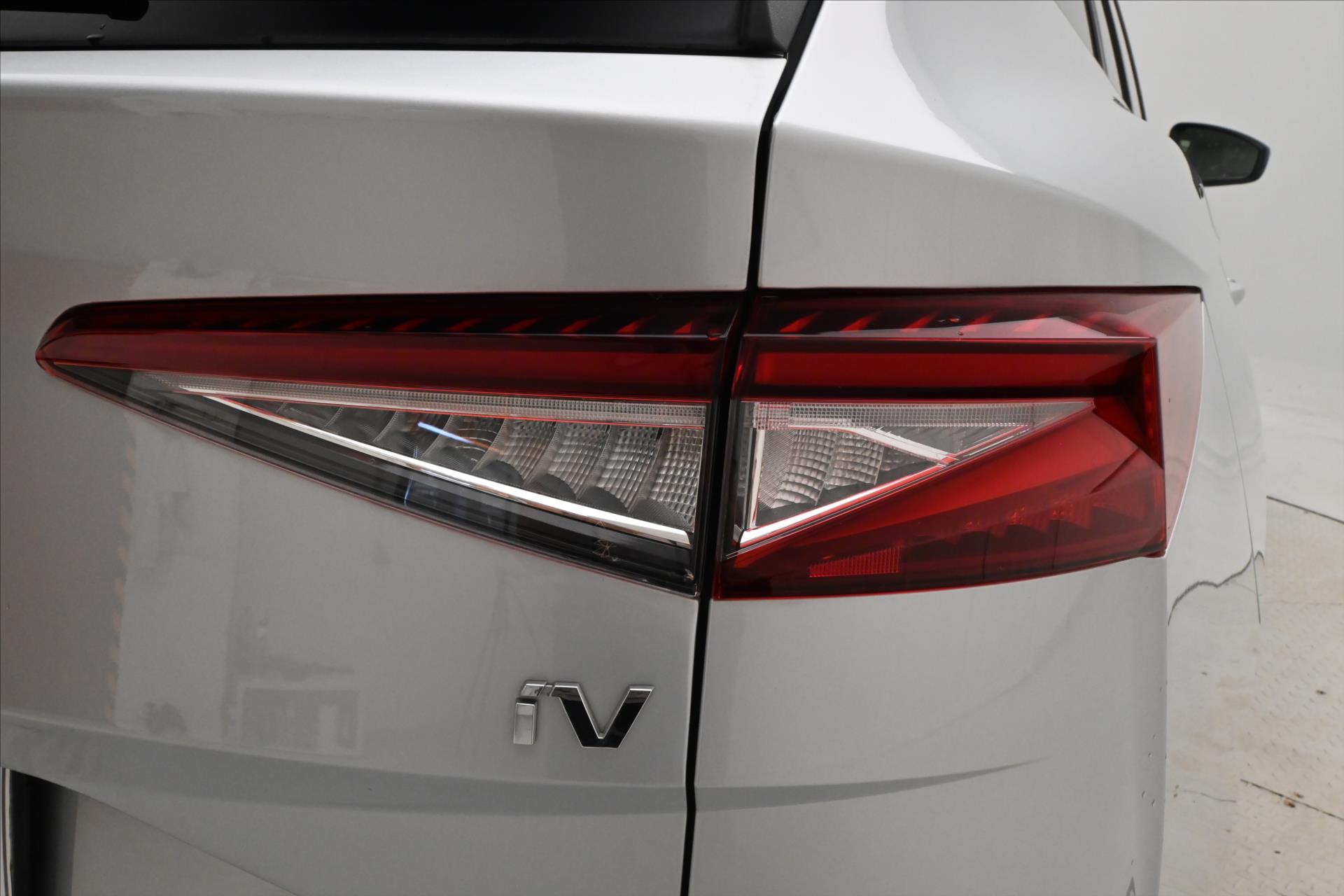 Hlavní fotografie vozu Škoda Enyaq iV 60 132 kW SOH 88% FIRST Edition Záruka až 3 rok (32)