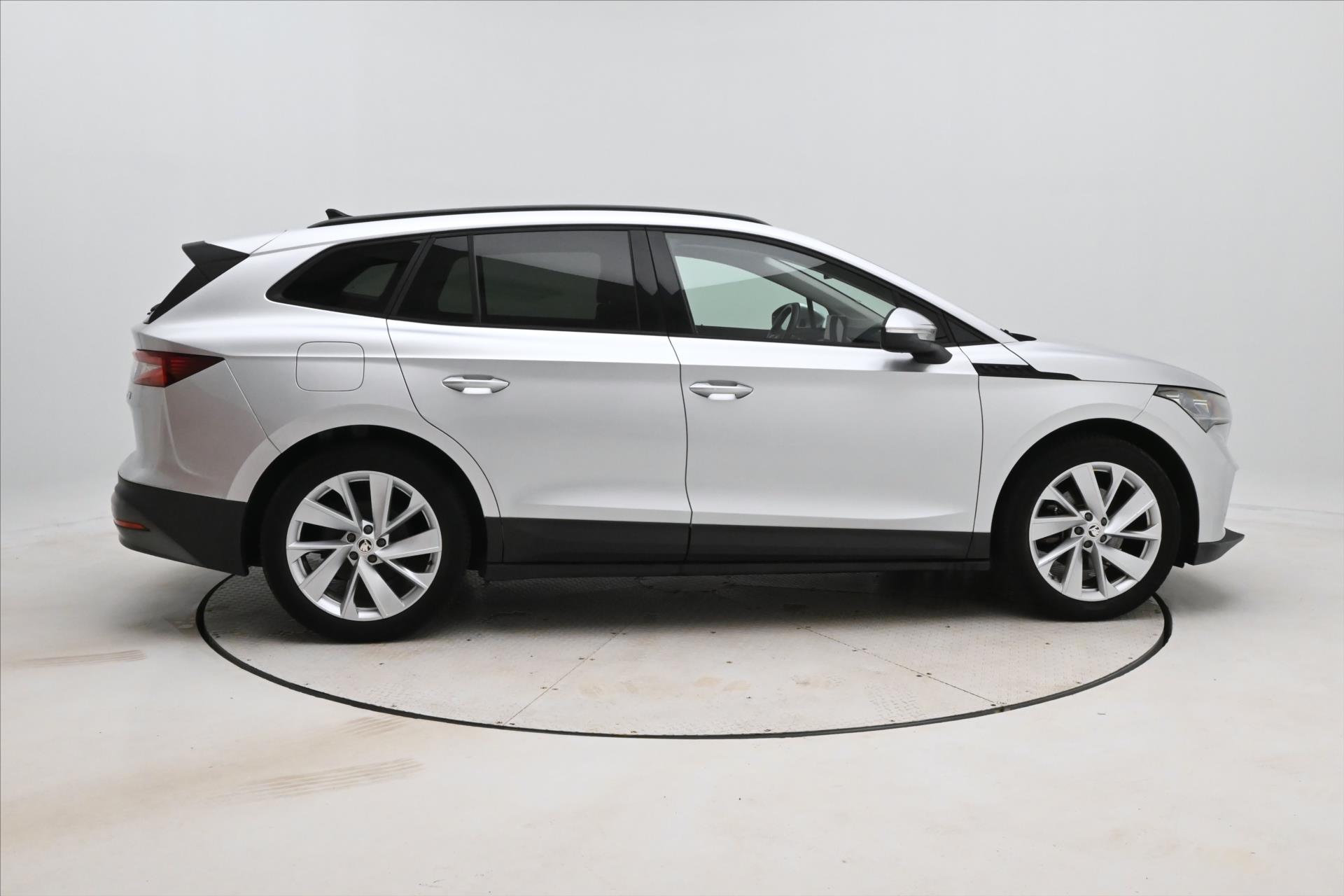Hlavní fotografie vozu Škoda Enyaq iV 60 132kW SOH 88% FIRST Edition Záruka až 3 roky (5)