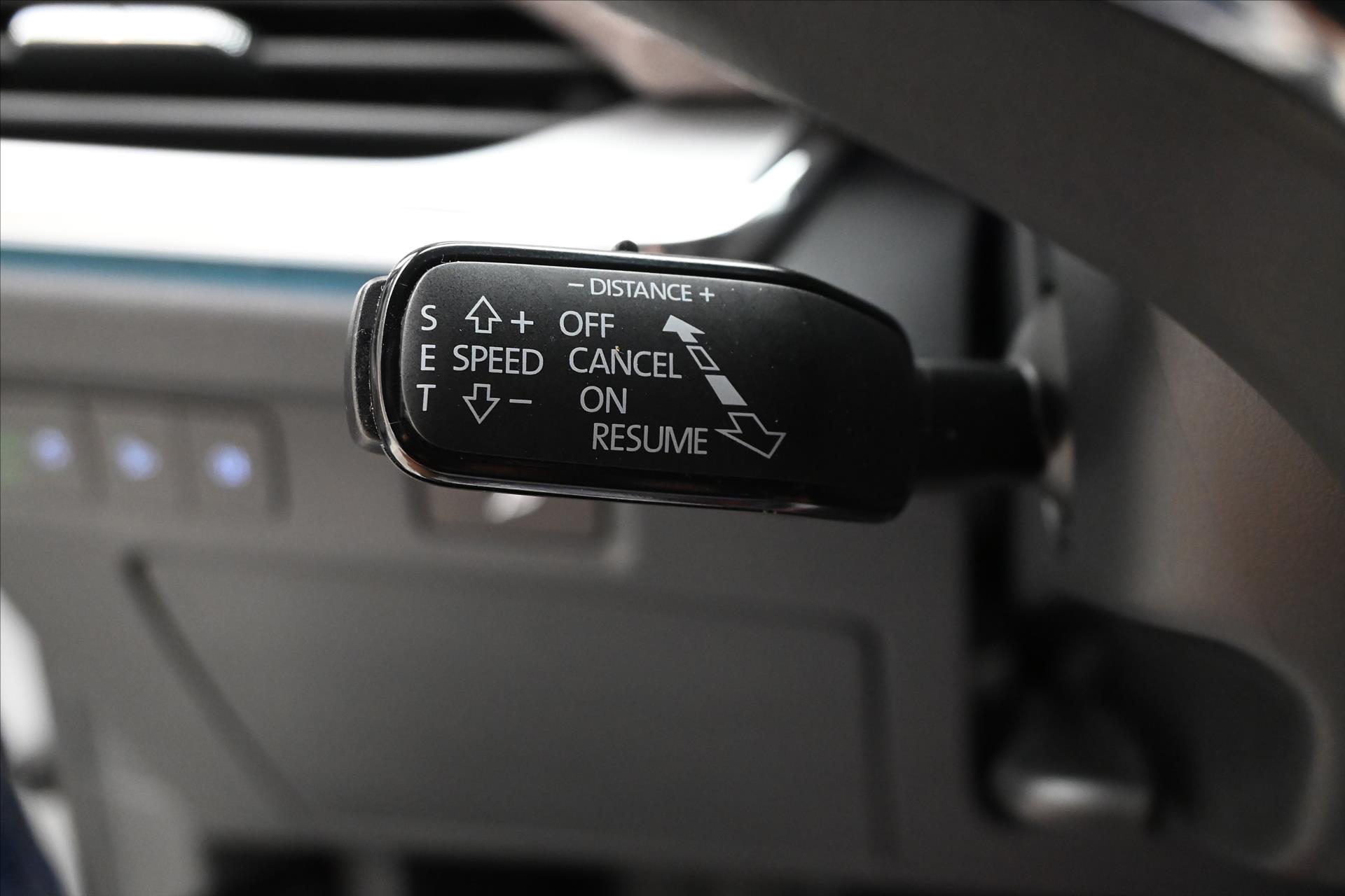 Hlavní fotografie vozu Škoda Enyaq iV60 132kW SOH 88% FIRST Edition Záruka až 3 roky (25)