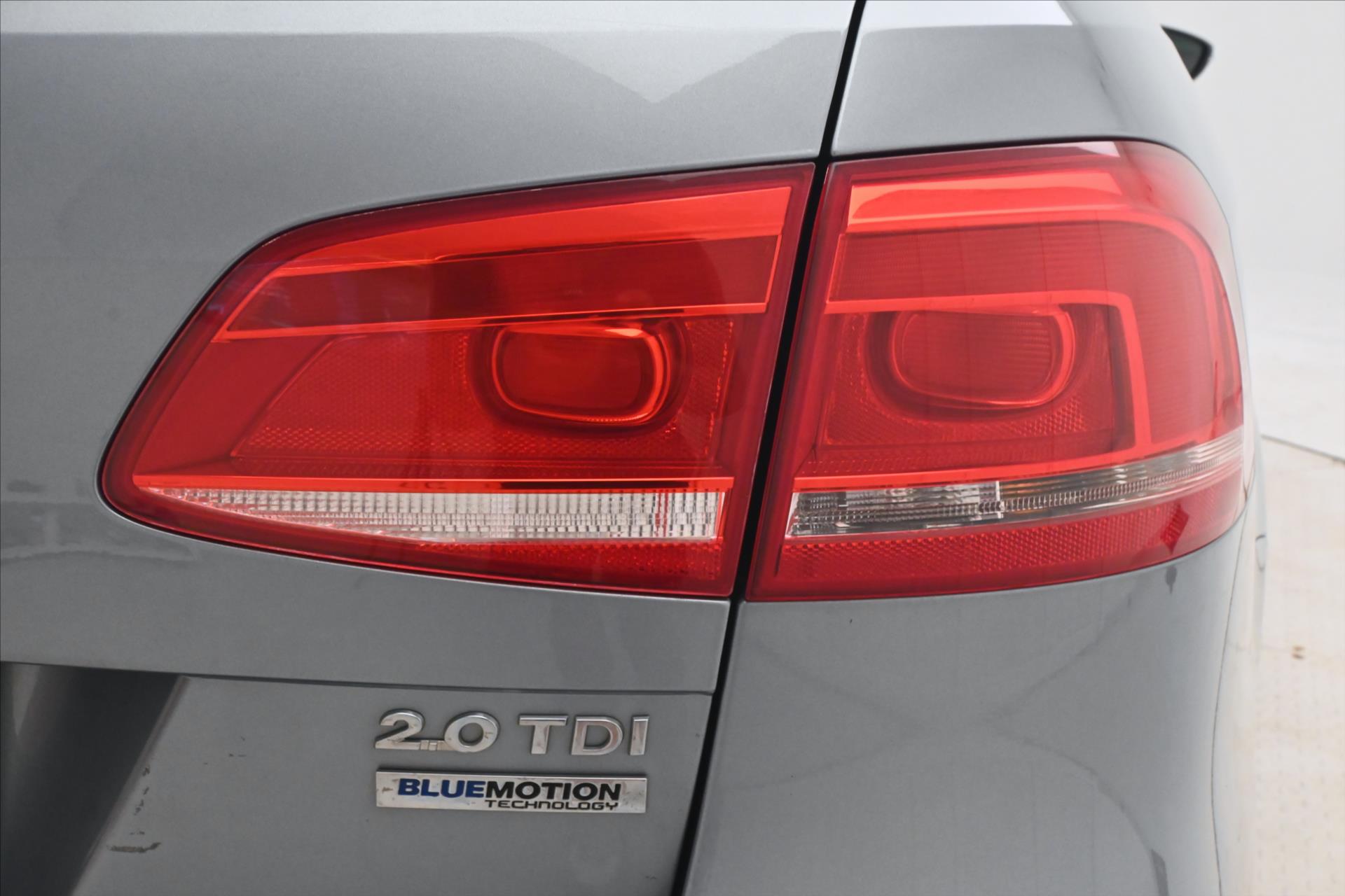 Main photo of the car Volkswagen Passat 2.0 TDI 103kW DSG New MOT (27)