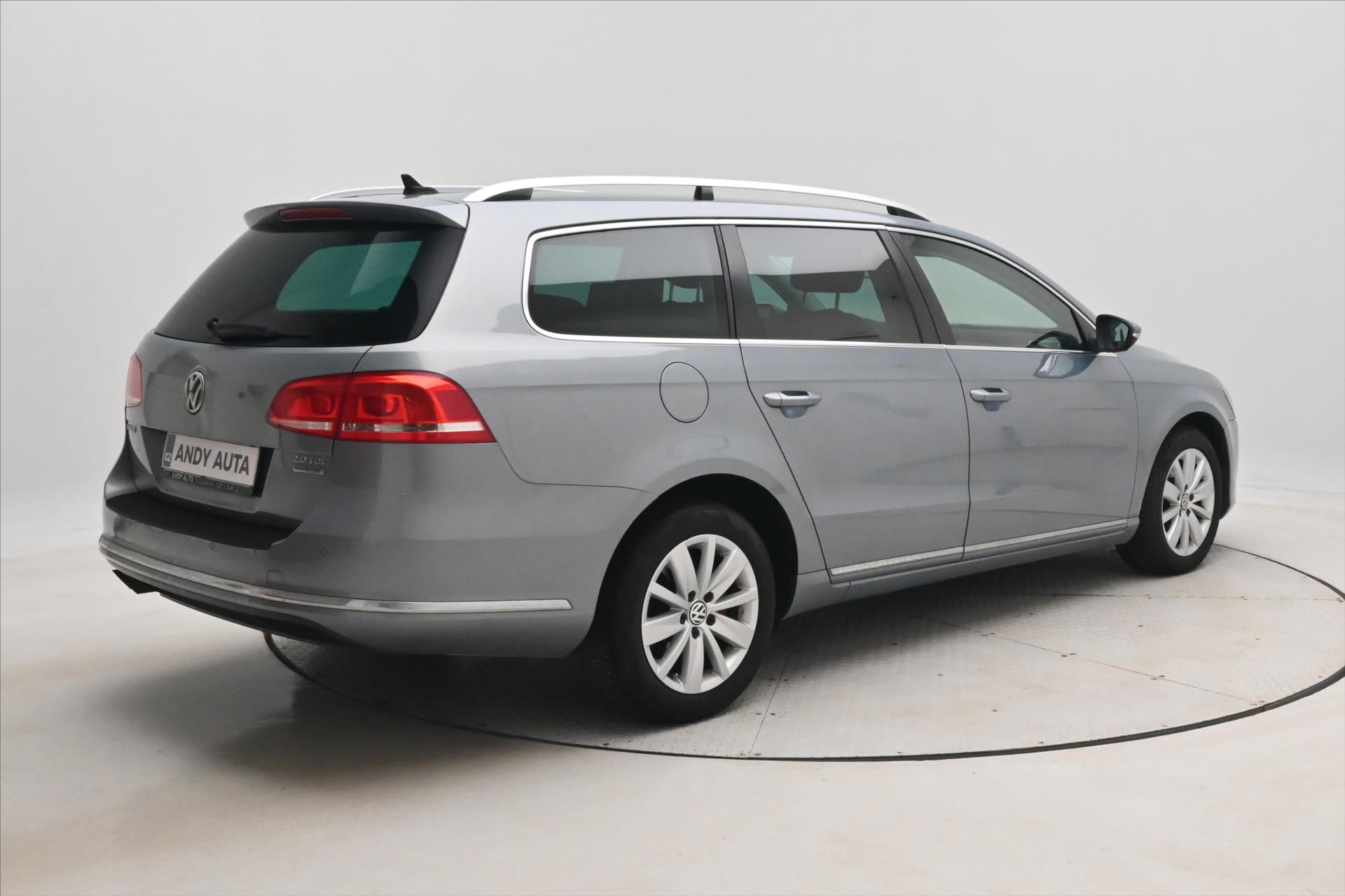 Hlavní fotografie vozu Volkswagen Passat 2,0 TDI 103kW DSG Nová STK (5)