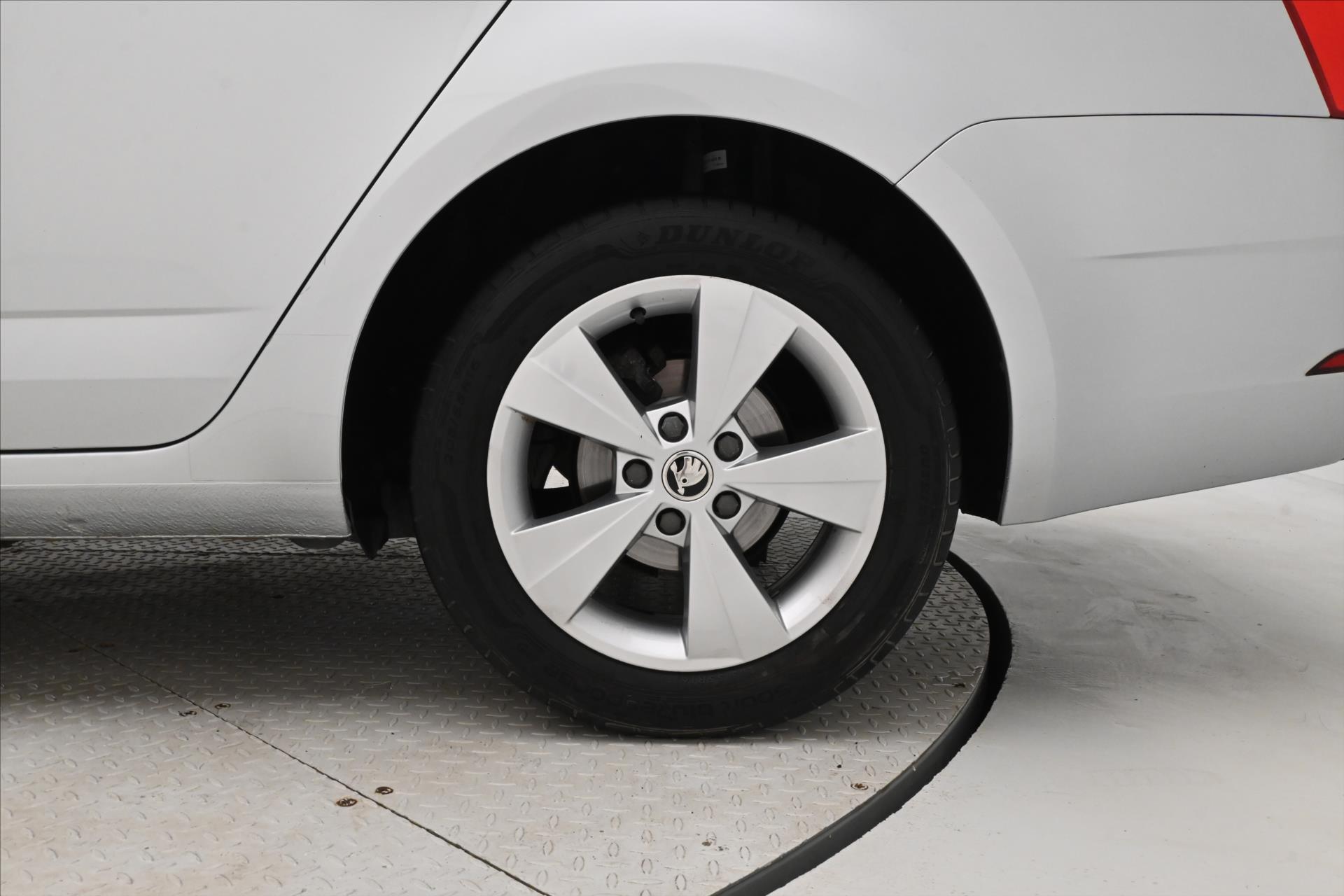 Main photo of the car Skoda Octavia 1.6 TDI 85 kW Ambition Warranty up to 5 years (29)