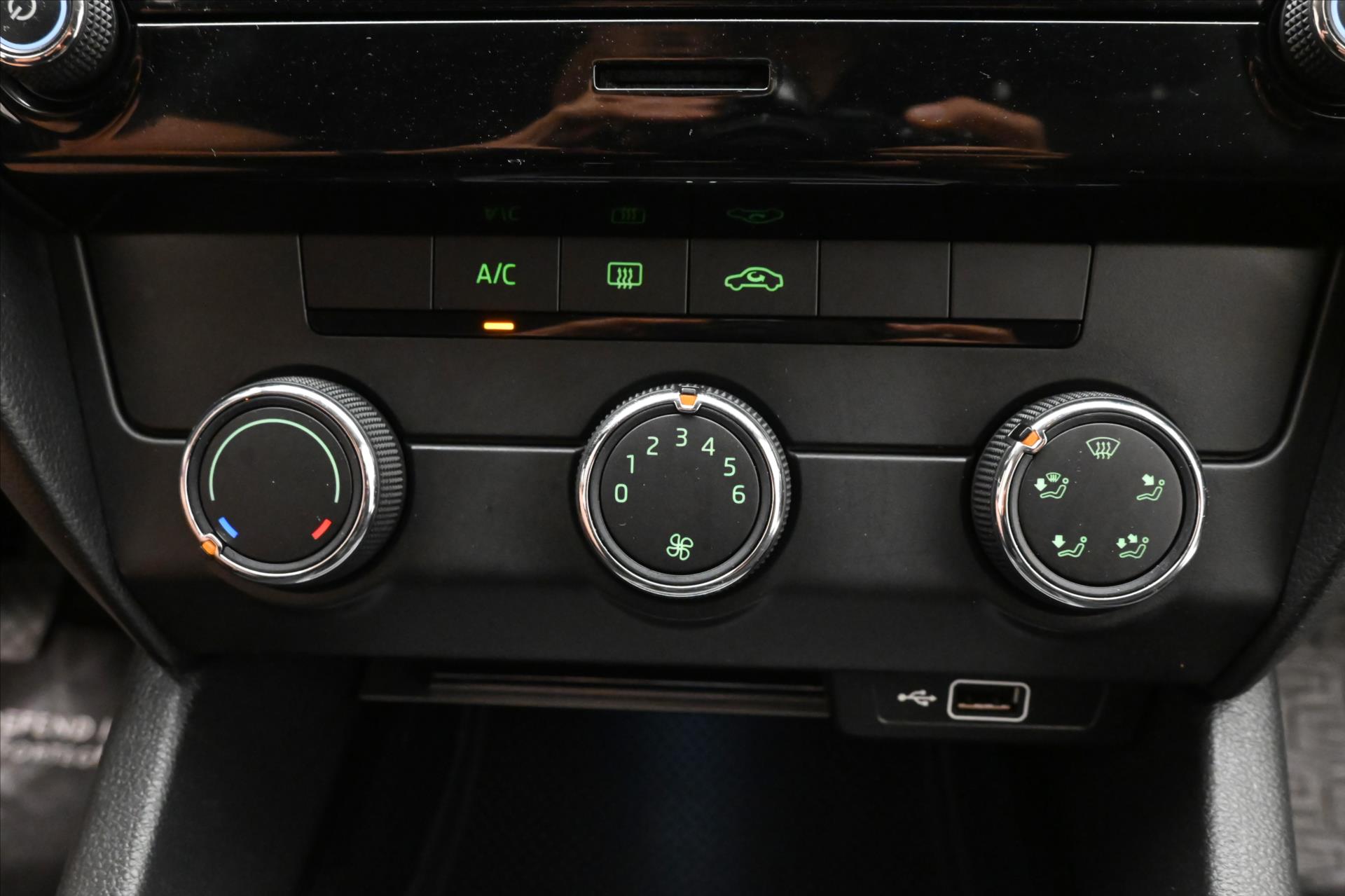 Hlavní fotografie vozu Škoda Octavia 1,6 TDI 85kW Ambition Záruka až 5 let (21)