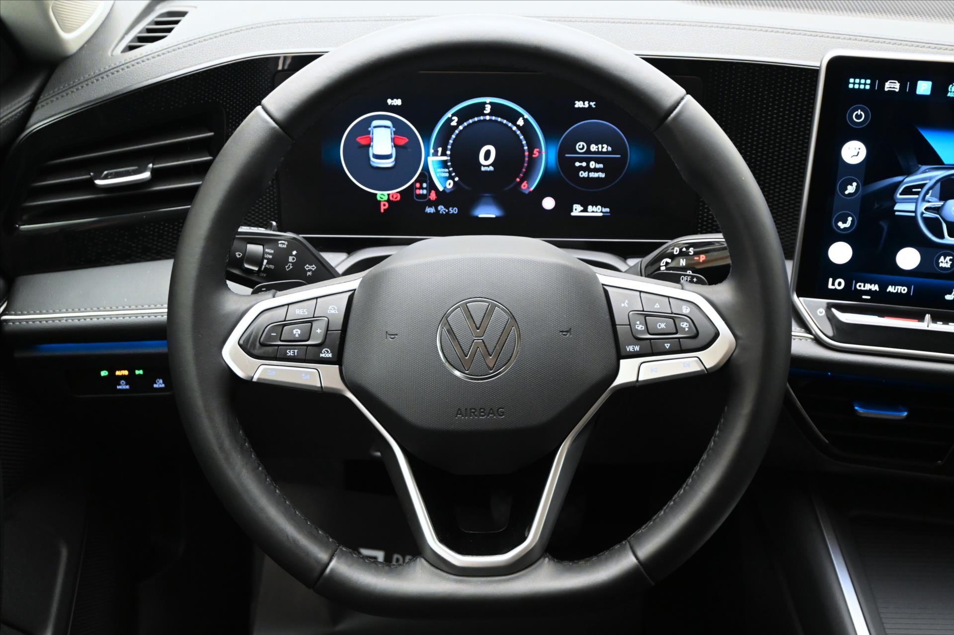 Hlavní fotografie vozu Volkswagen Passat 2,0 TDI 110 kW DSG Business Záruka až 5 let (18)