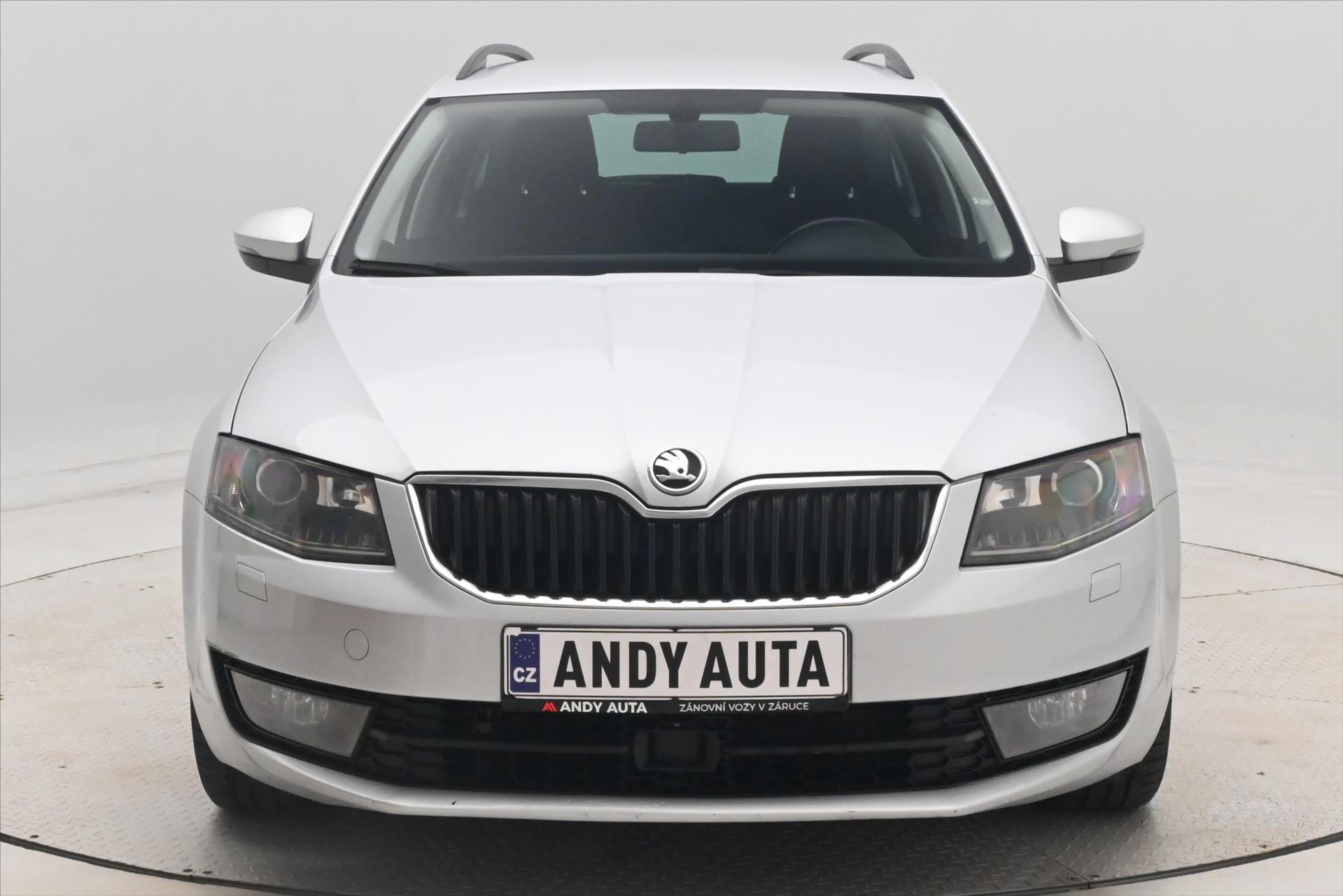 Hlavní fotografie vozu Škoda Octavia 1,6 TDI 81kW plně pojízdné na ND (2)