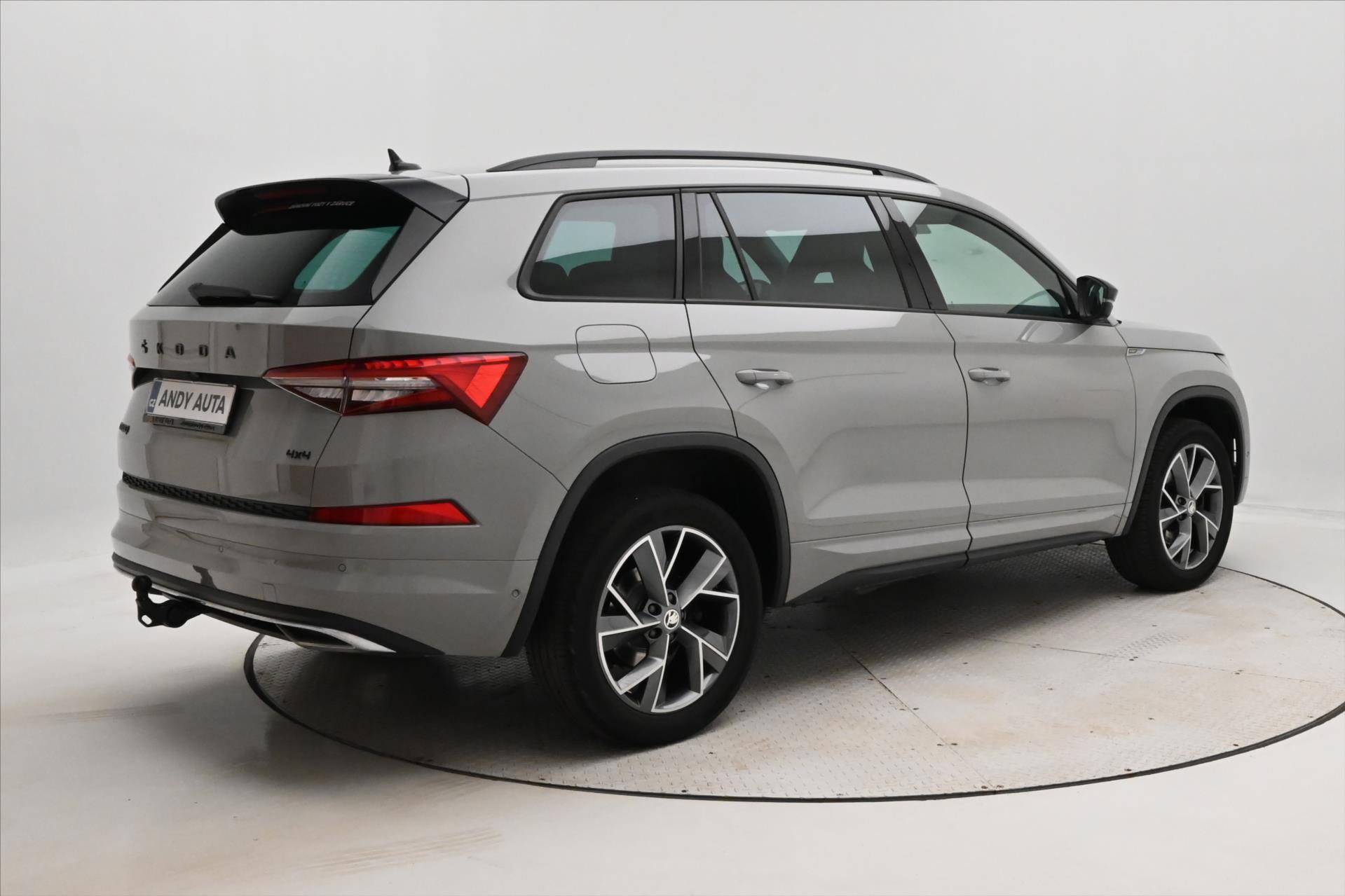 Main photo of the car Skoda Kodiaq 2,0 TDI 147KW DSG 4x4 SportLINE Záruka až 5 let (5)
