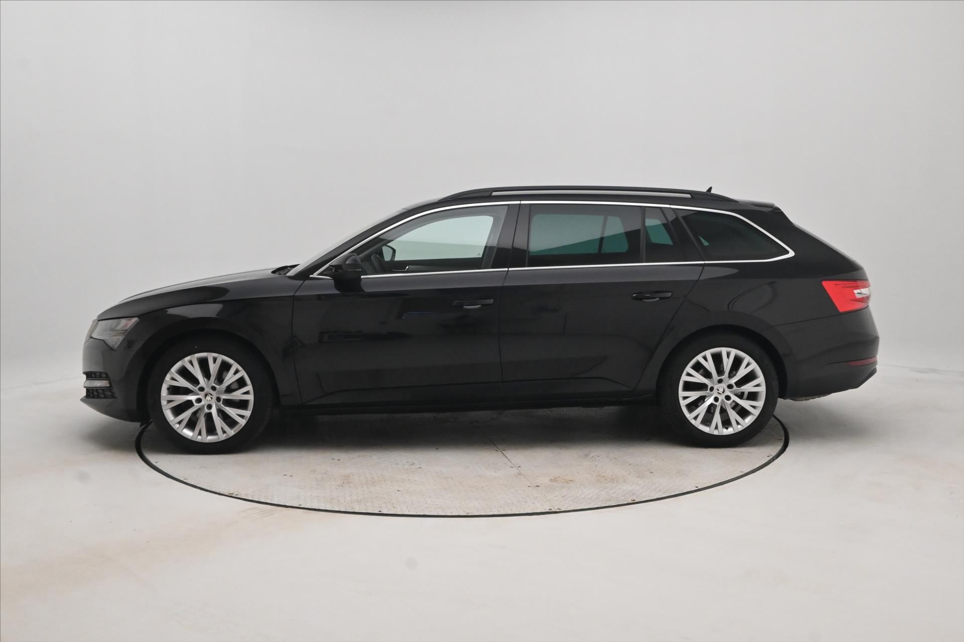 Hlavní fotografie vozu Škoda Superb 2,0 TDI 147 kW DSG 4x4 Ambition Záruka až 5 let (8)