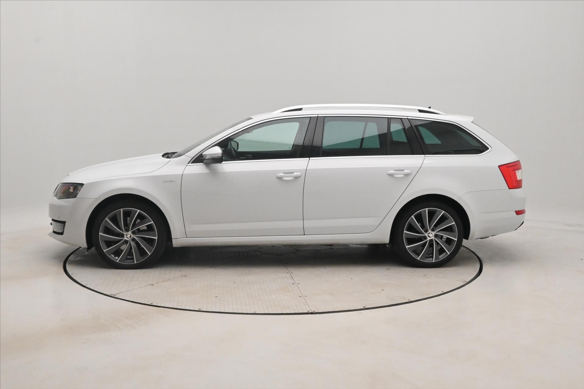 Hlavní fotografie vozu Škoda Octavia 2,0 TDI 135kW L&K DSG 4x4 Záruka až 5 let (9)