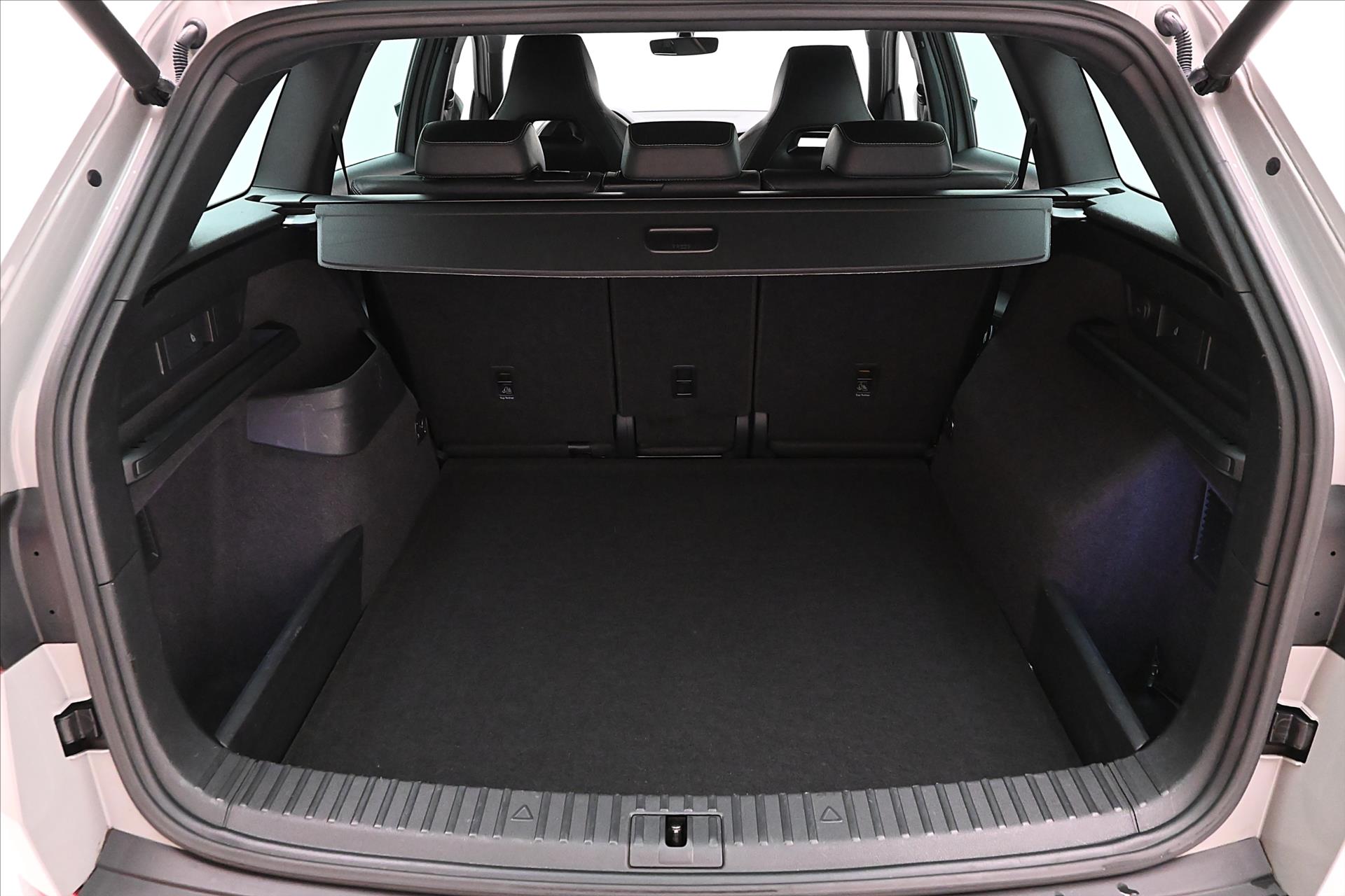 Main photo of the car Skoda Kodiaq 1,5 TSI 110 kW SPORT LINE Záruka až 5 let (10)