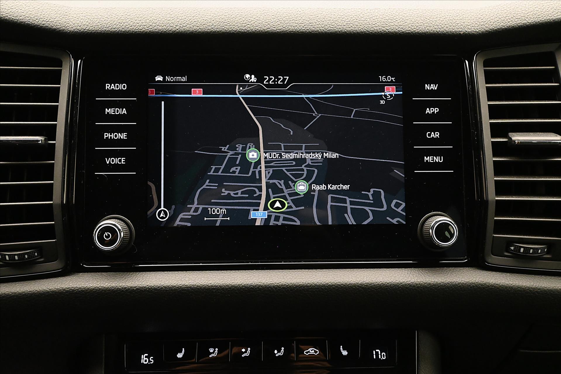 Main photo of the car Skoda Kodiaq 1,5 TSI 110 kW SPORT LINE Záruka až 5 let (20)