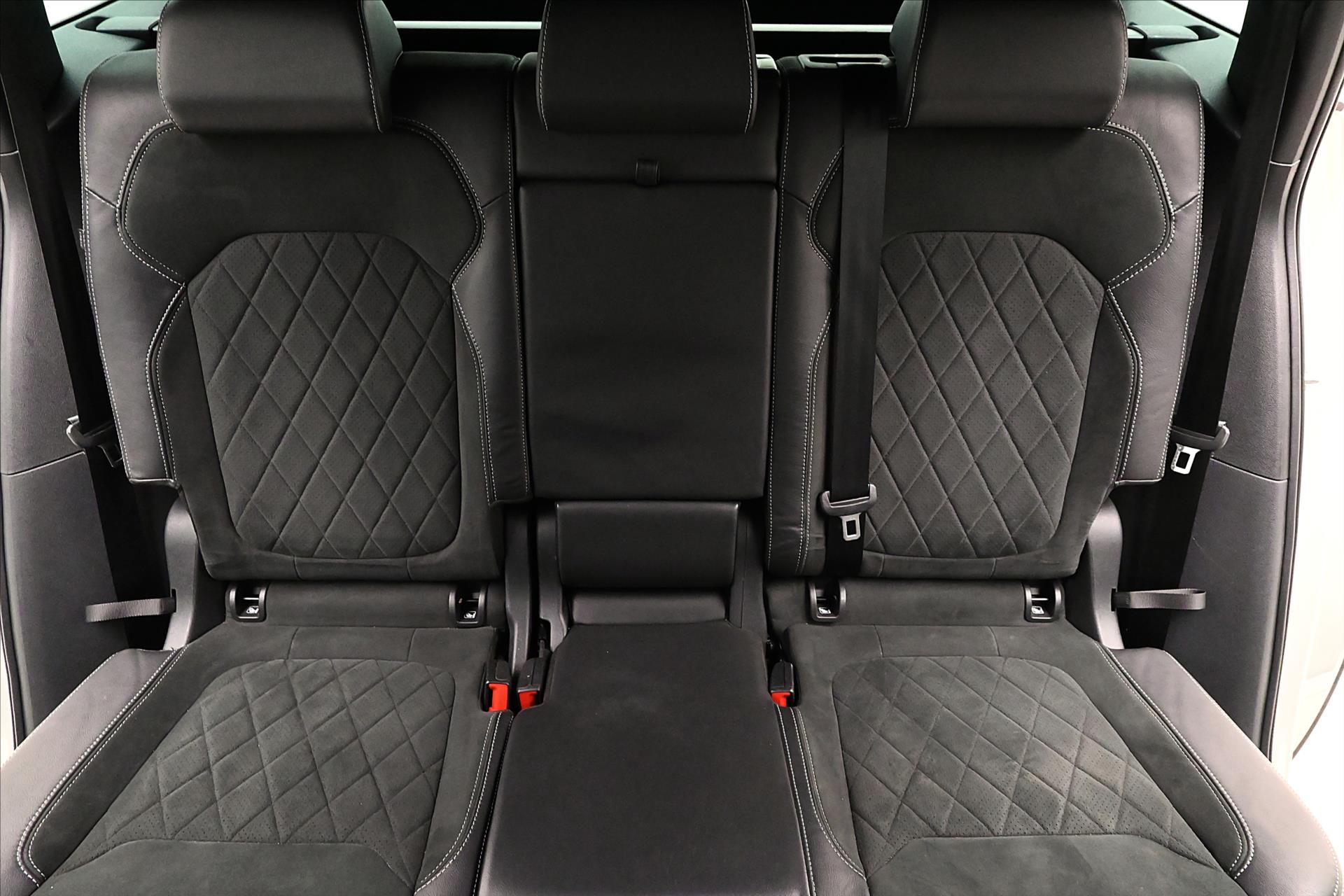 Main photo of the car Skoda Kodiaq 1,5 TSI 110 kW SPORT LINE Záruka až 5 let (29)