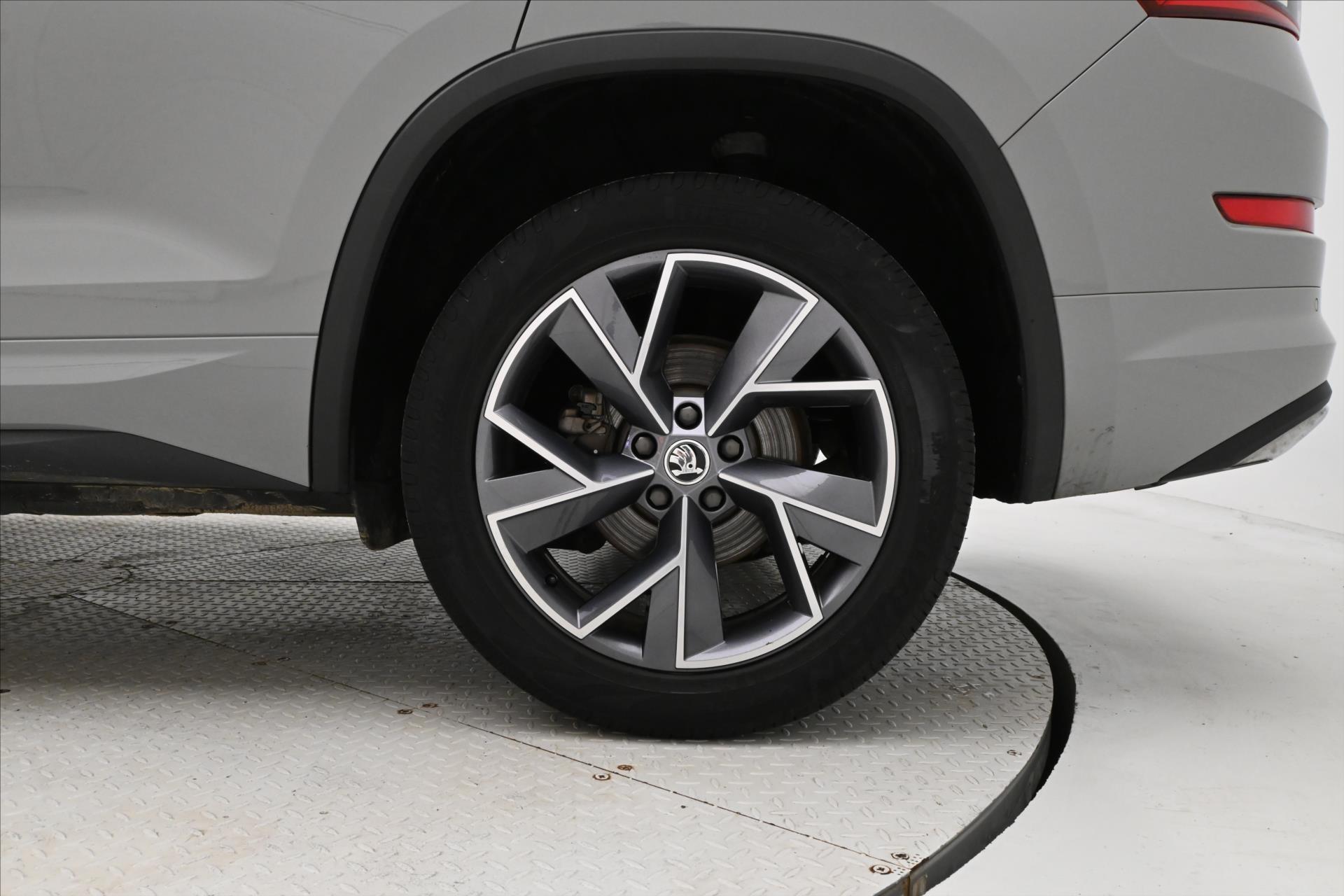 Main photo of the car Skoda Kodiaq 1,5 TSI 110 kW SPORT LINE Záruka až 5 let (32)