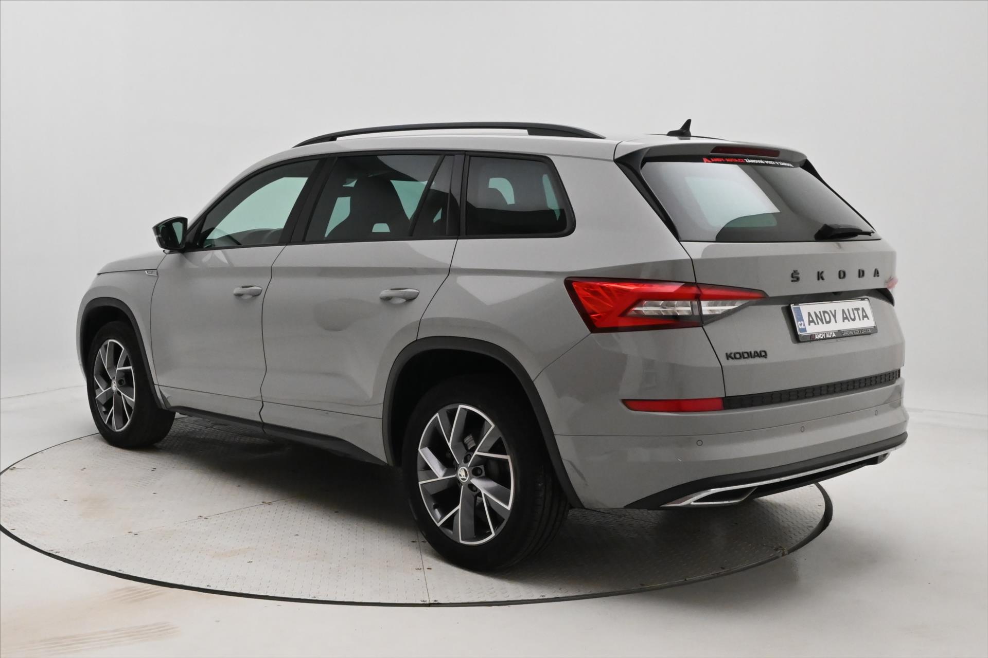 Main photo of the car Skoda Kodiaq 1,5 TSI 110 kW SPORT LINE Záruka až 5 let (7)