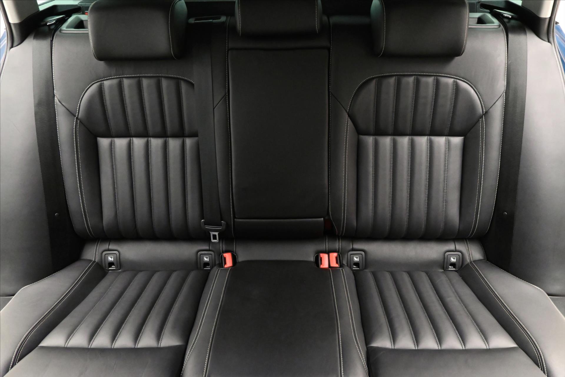 Hlavní fotografie vozu Škoda Superb 2,0 TDI 110kW DSG Style Záruka až 5 let (29)