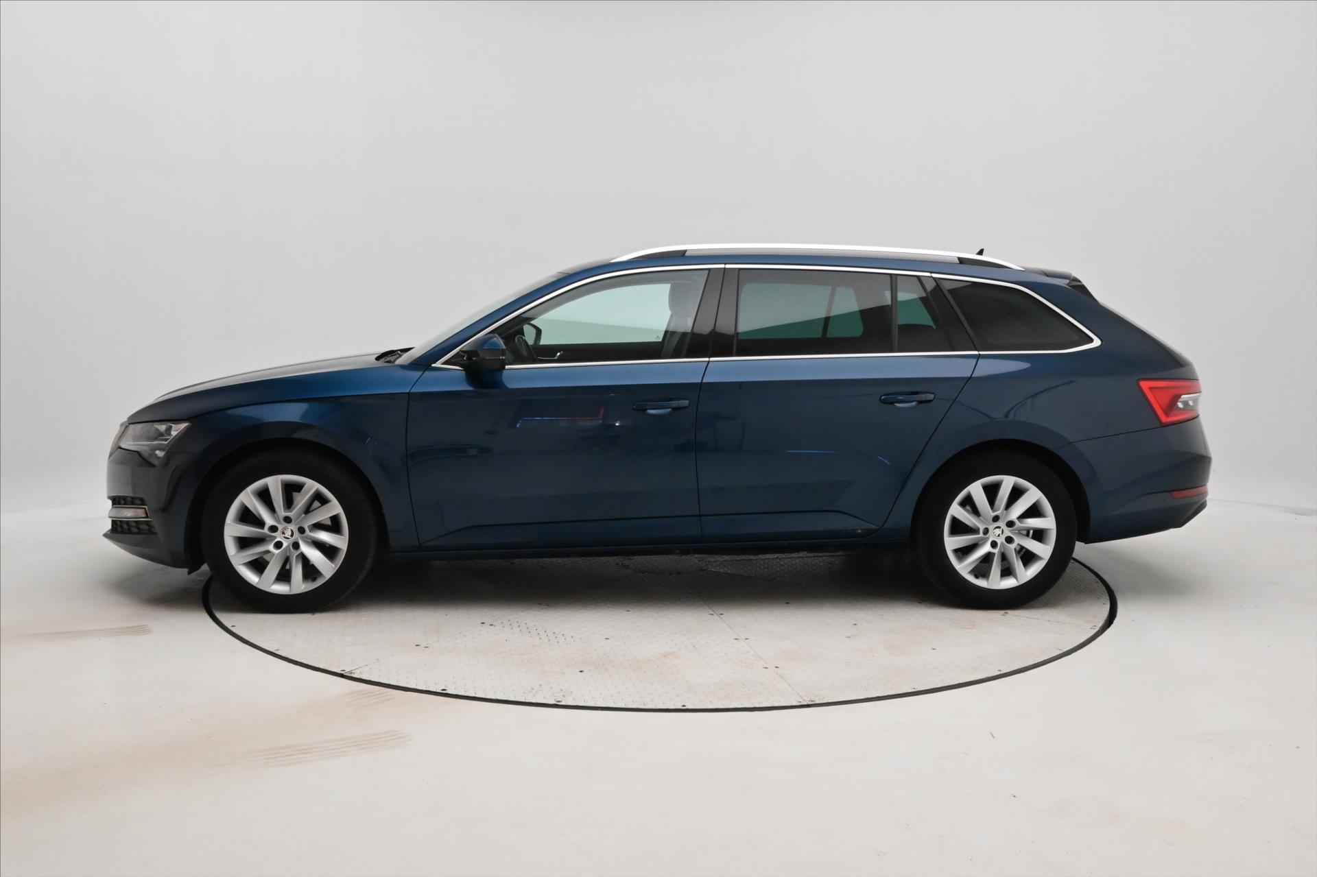 Hlavní fotografie vozu Škoda Superb 2,0 TDI 110kW DSG Style Záruka až 5 let (8)