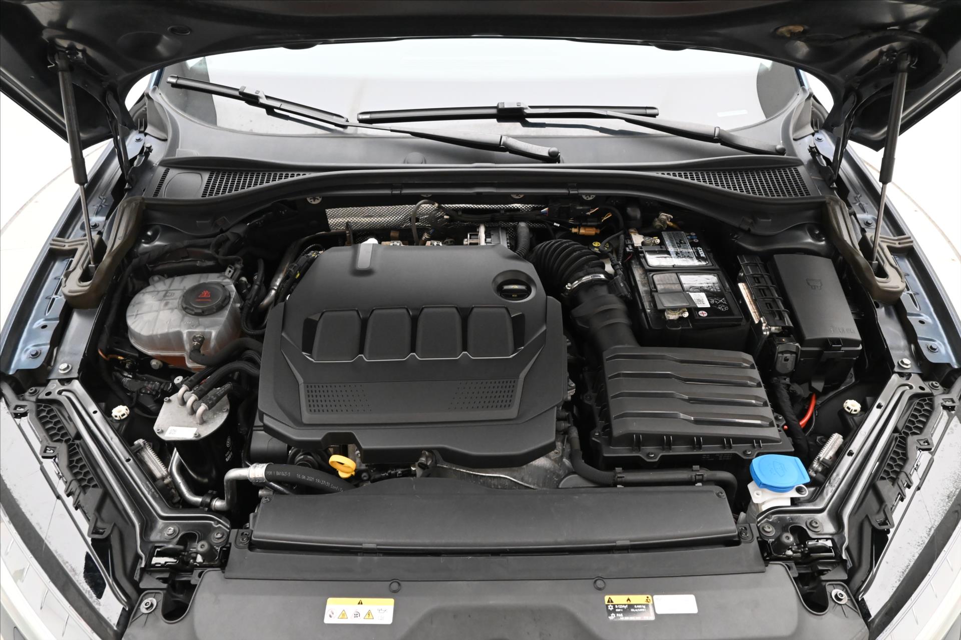 Hlavní fotografie vozu Škoda Superb 2,0 TDI 110kW DSG Style Záruka až 5 let (9)