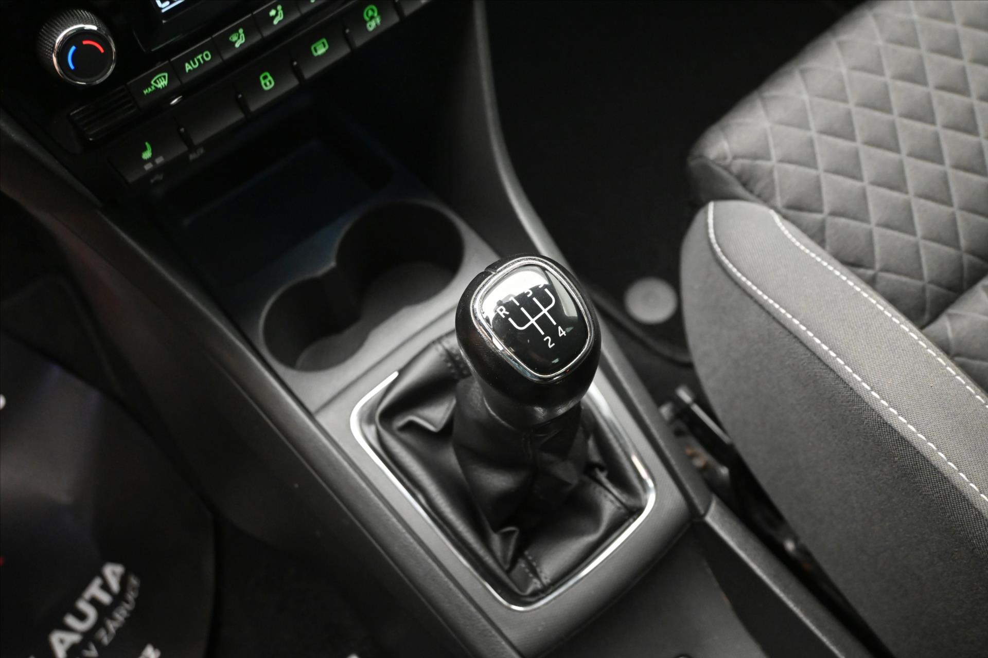 Hlavní fotografie vozu Škoda Rapid 1,6 TDI 85kW Style Záruka až 5 let (21)