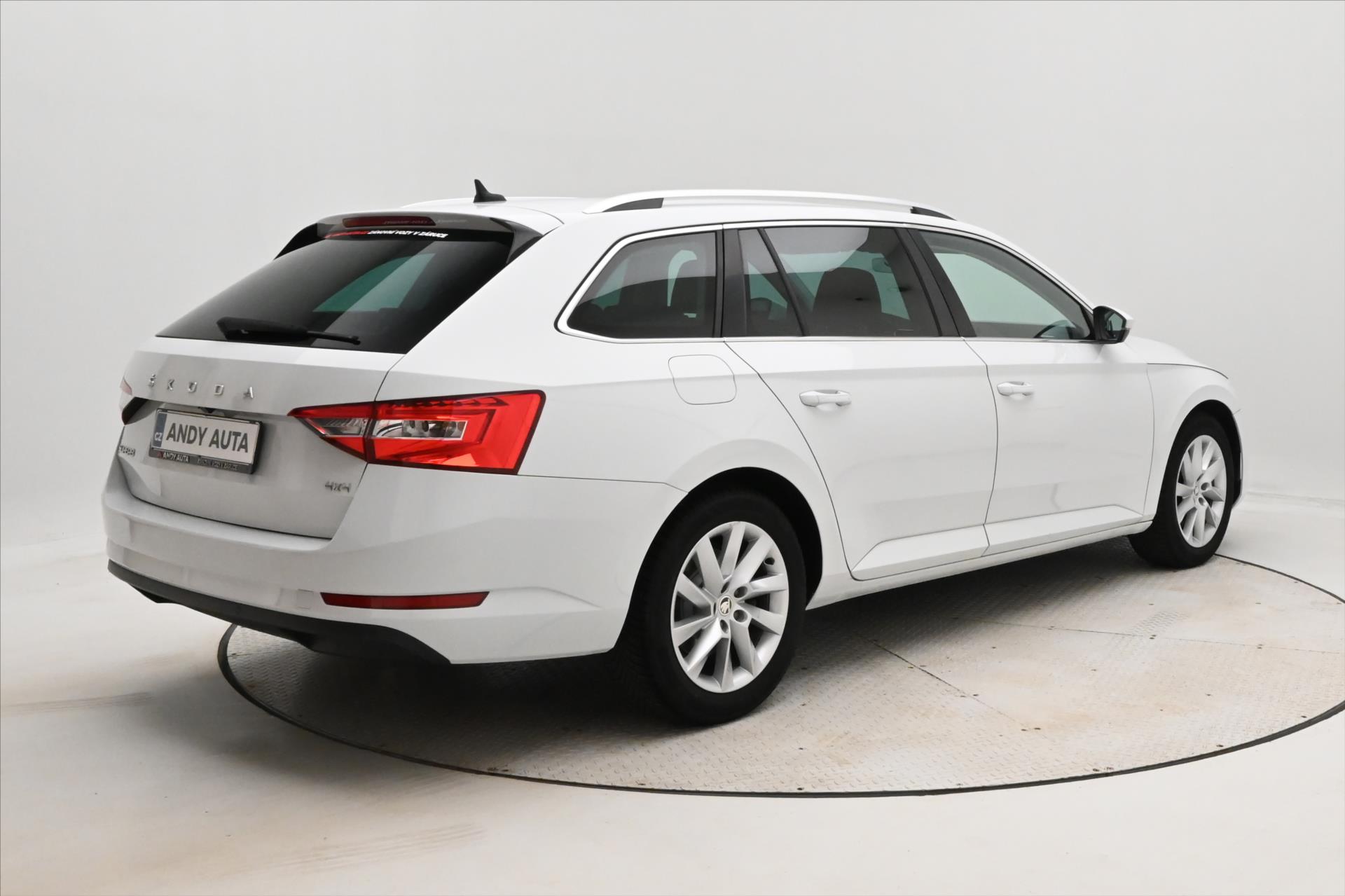 Hlavní fotografie vozu Škoda Superb 2,0 TDI 147 kW DSG 4x4 Style Záruka až 5 let (5)
