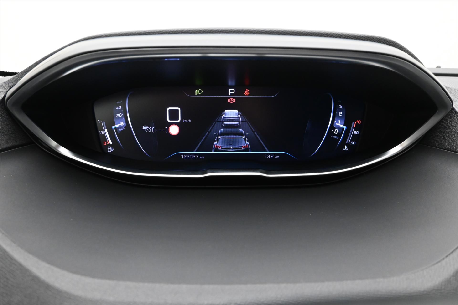 Main photo of the car Peugeot 5008 1,5 HDI 96 kW EAT8 7Míst ALLURE Záruka až 5 let (16)