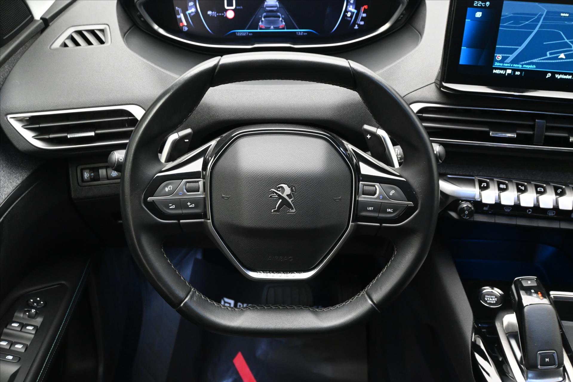 Main photo of the car Peugeot 5008 1,5 HDI 96 kW EAT8 7Míst ALLURE Záruka až 5 let (18)